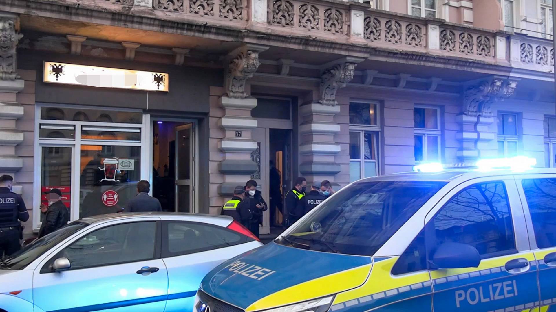 E-Zigaretten und illegale Pokertische sichergestellt