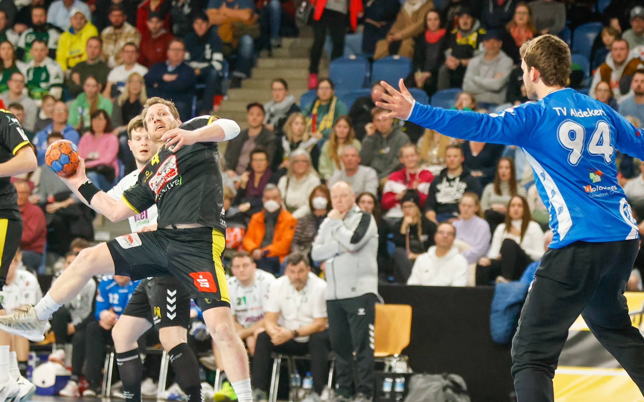 Irres Niederrheinderby endet 32:32