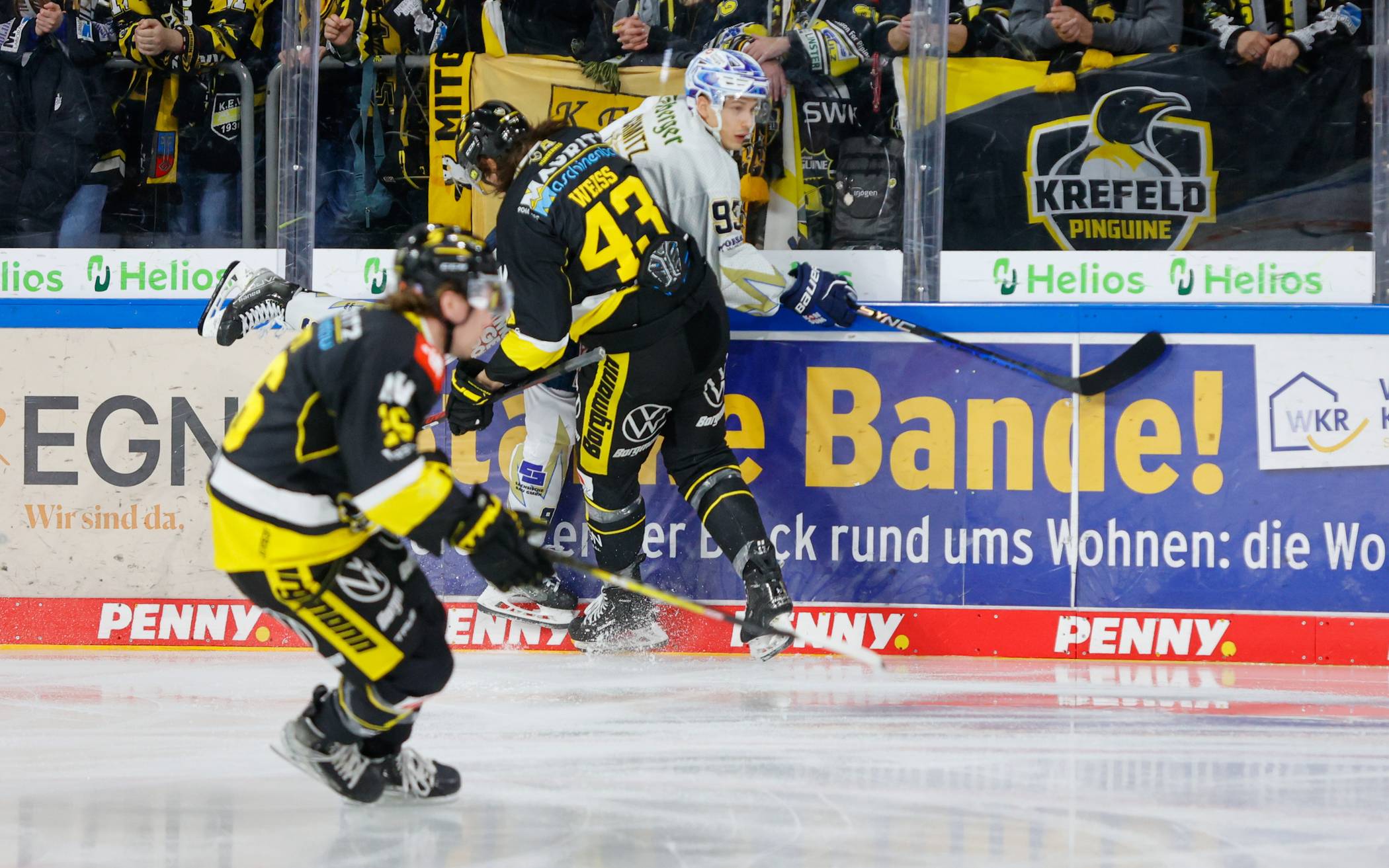 Heute: Erster Matchpuck für die Pinguine
