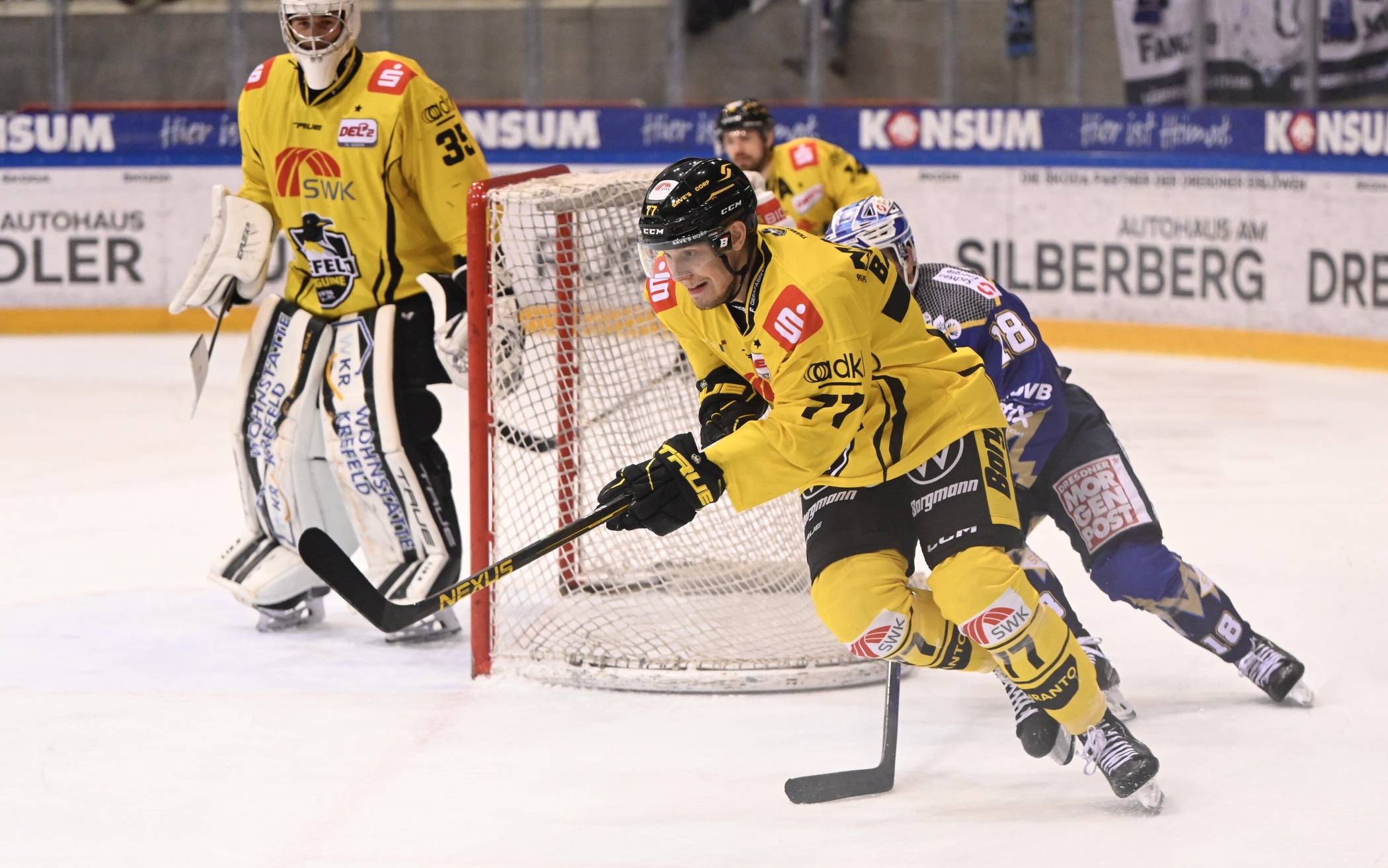 6. Spiel der Playoffs: Pinguine - Eislöwen in Dresden