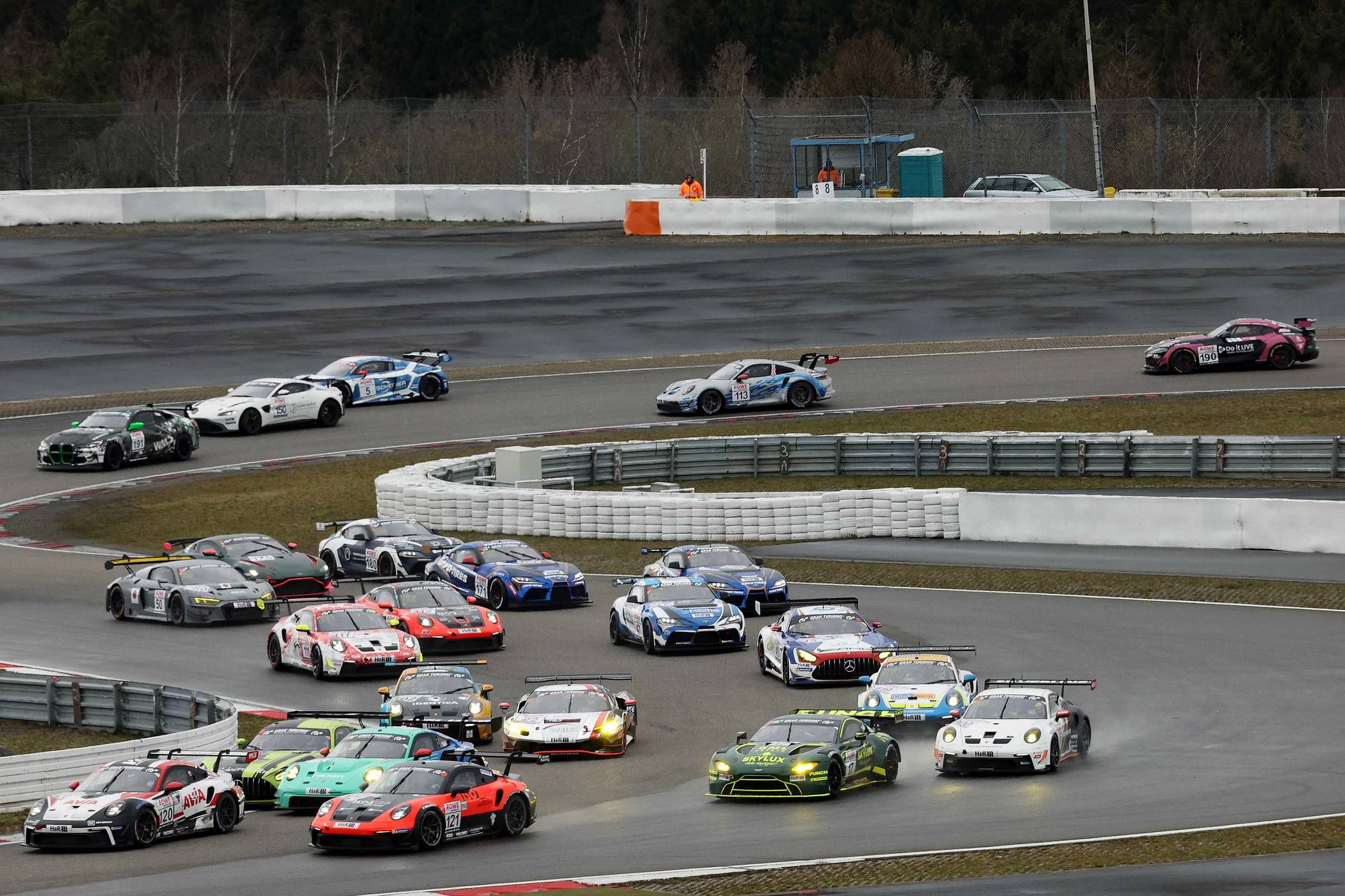 Duisburger Motorsport : Max Kruse Racing und zwei weitere Fahrer aus Duisburg beim NLS-Lauf 2