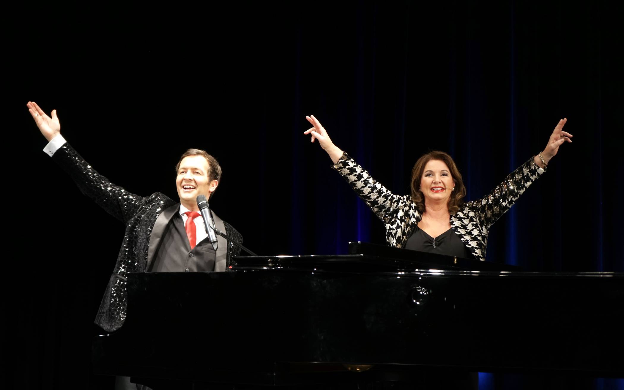 Pianist und Sänger Alex Parker gilt