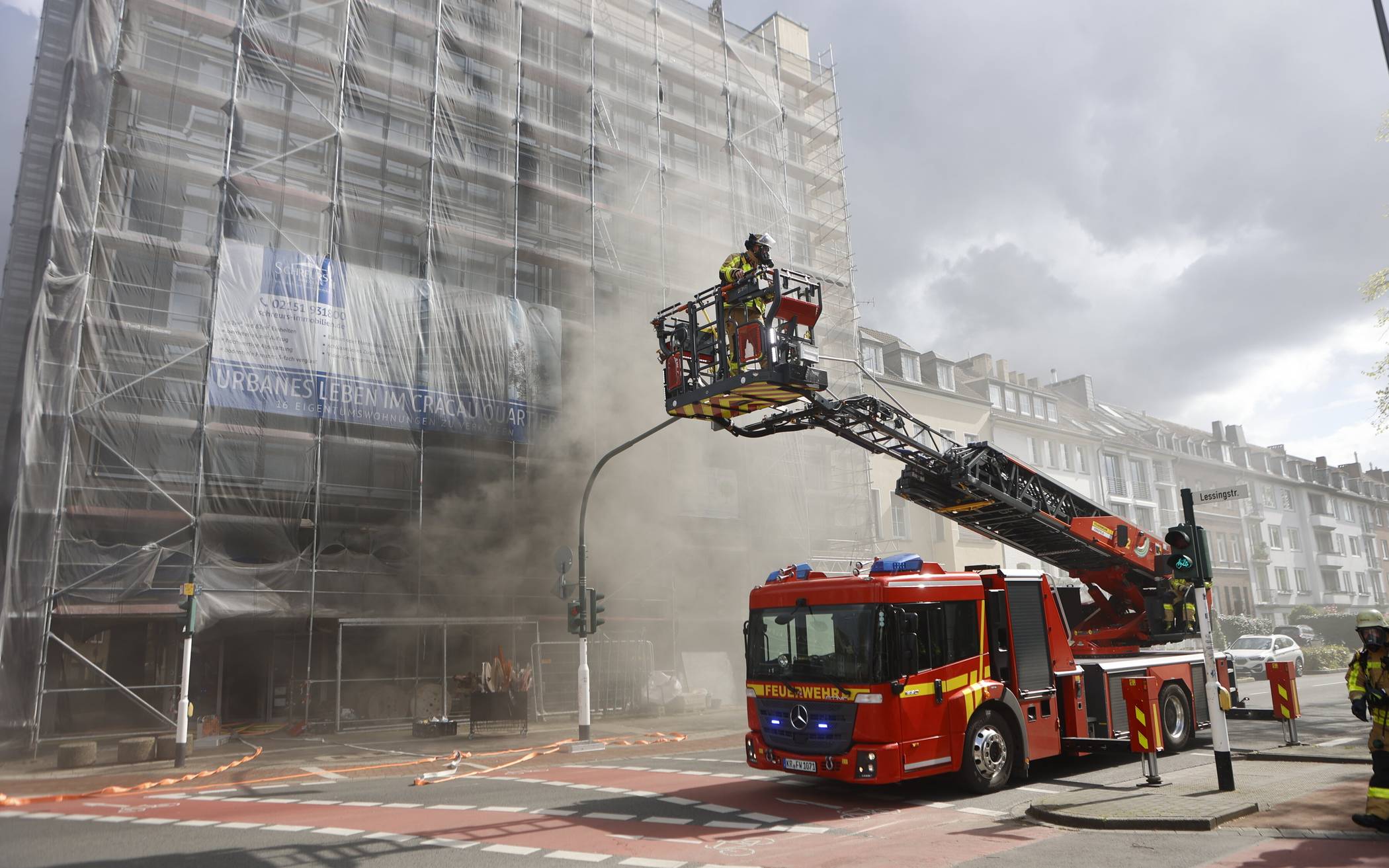 Brand in Hochhaus am Bismarckplatz