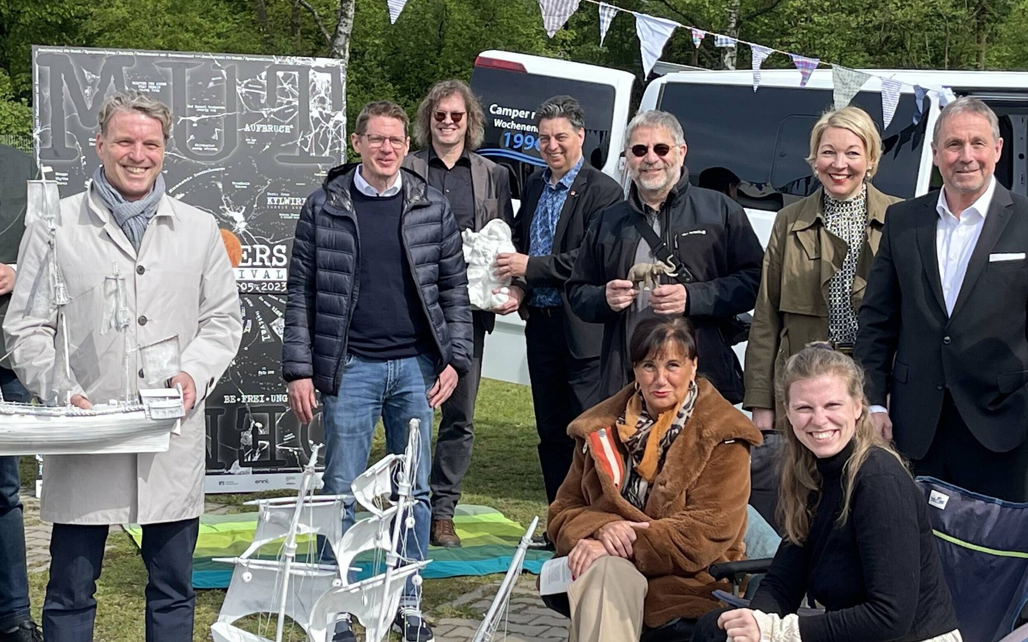 Alle zusammen fürs moers festival! 