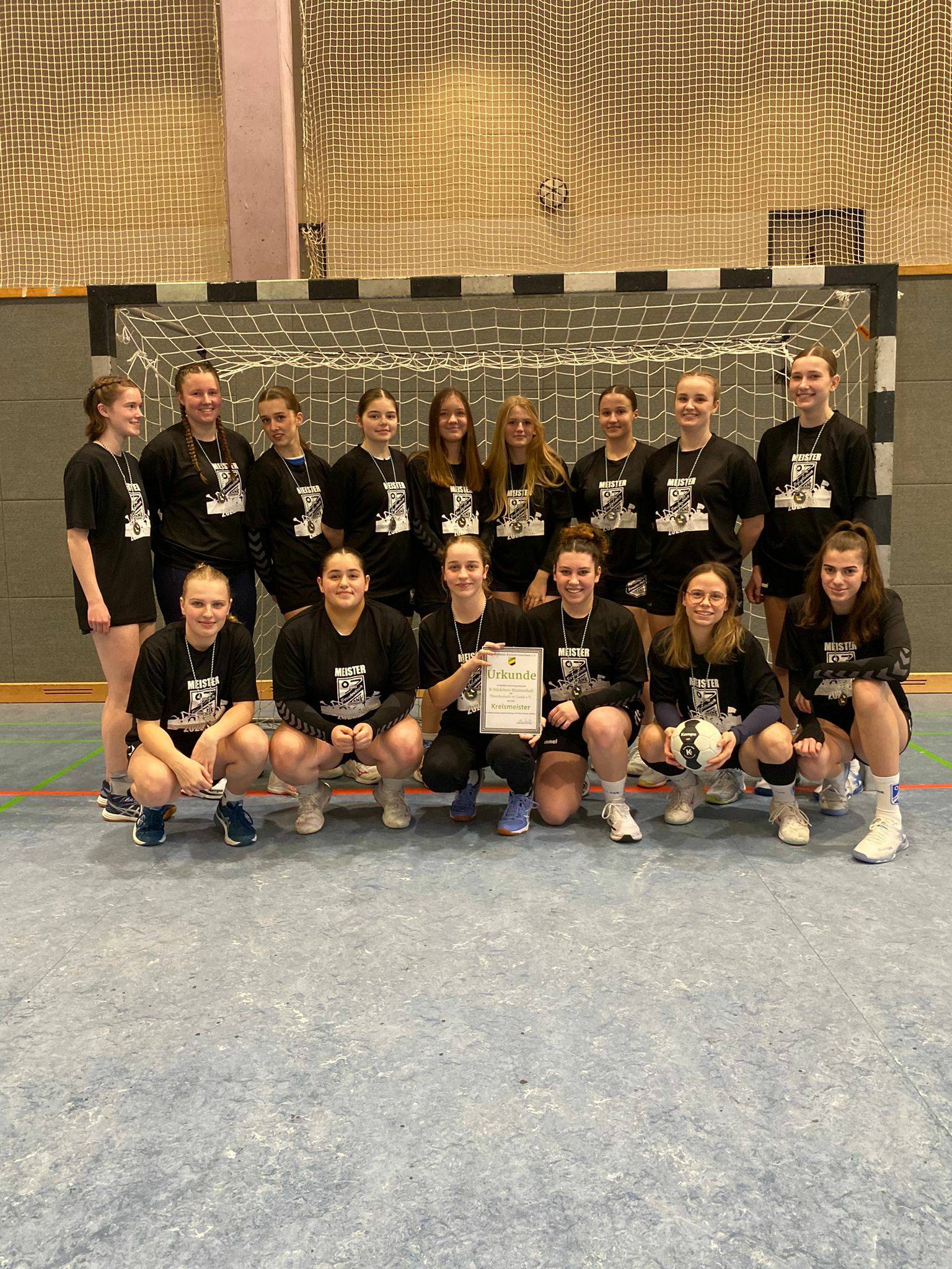  Das Meisterteam 2022/23. 