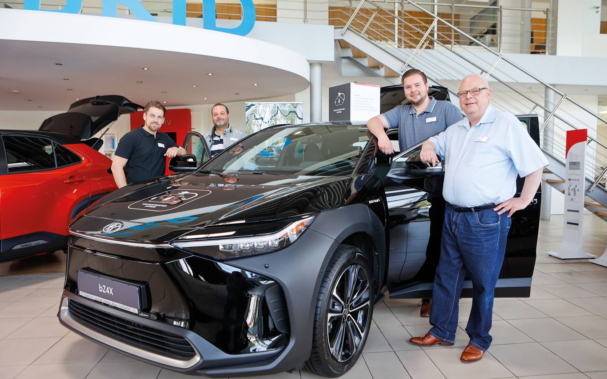 Das Team des Toyota-Autohaus Gerding berät
