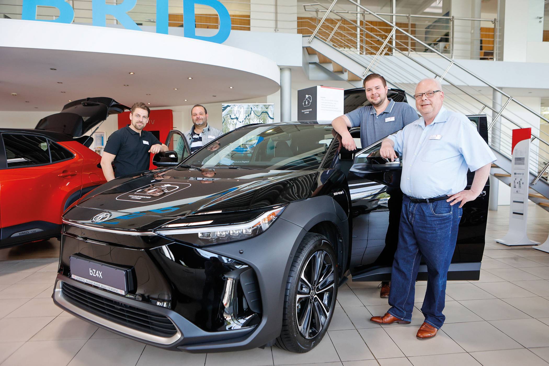 Das Team des Toyota-Autohaus Gerding berät gerne in allen Fragen rund um die Elektromobilität.