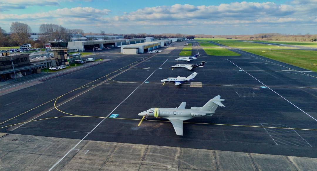 Jede Menge spannende Luftfahrzeuge gibt es