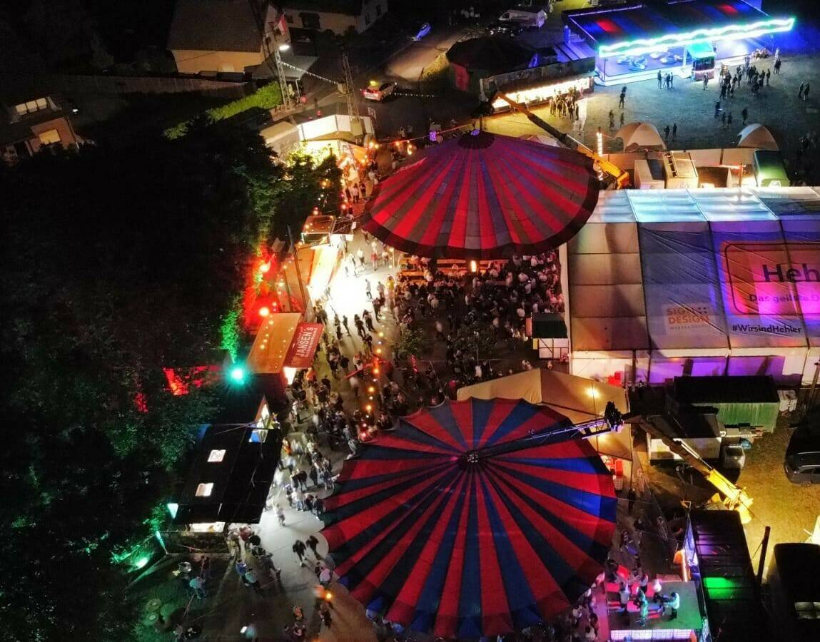  „Das geilste Dorf der Welt“ feiert am kommenden Wochenende wieder sein großes Heimat- und Schützenfest: an vier Tagen auf zwei Areas mit Live-Bands und DJs.  