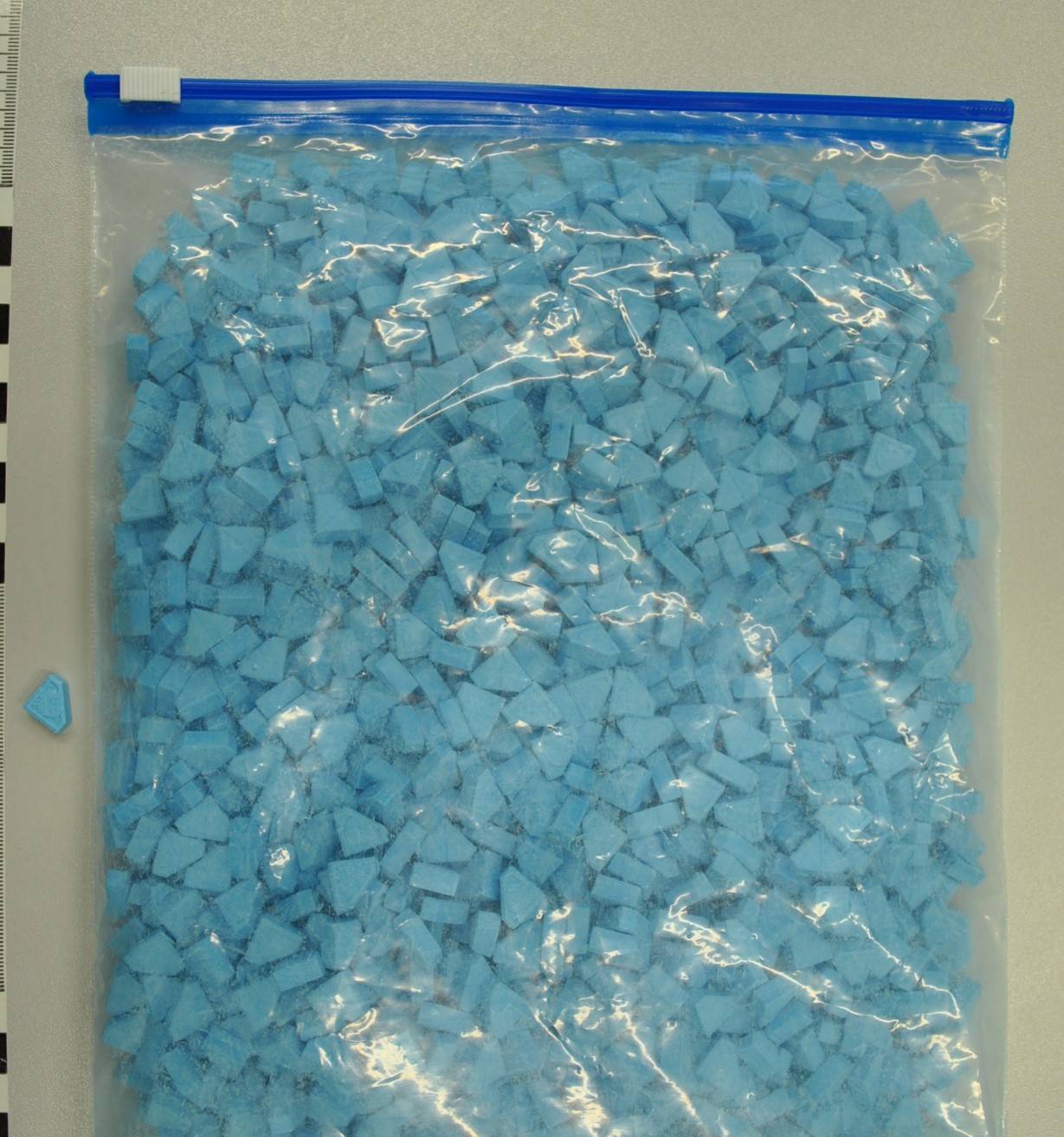 Marihuana, Kokain und Ecstasy-Pillen