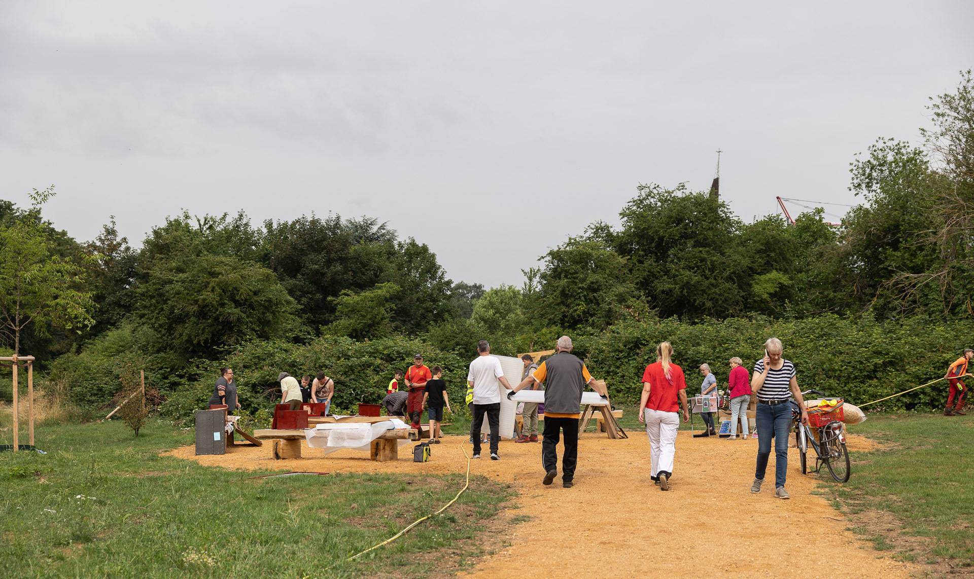 Rund 30 Mönchengladbacher*innen kamen, sahen und