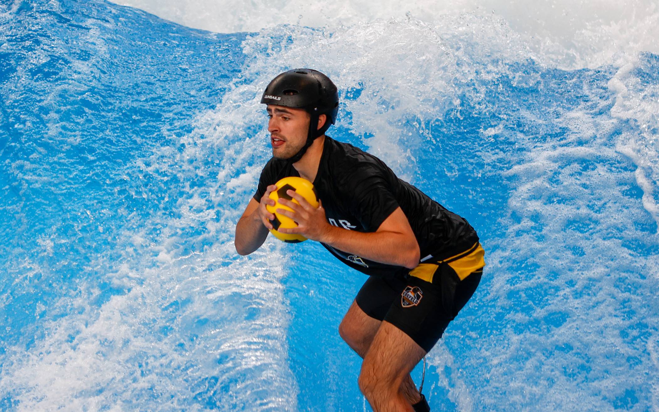 Pinguine gewinnen das Sommerderby