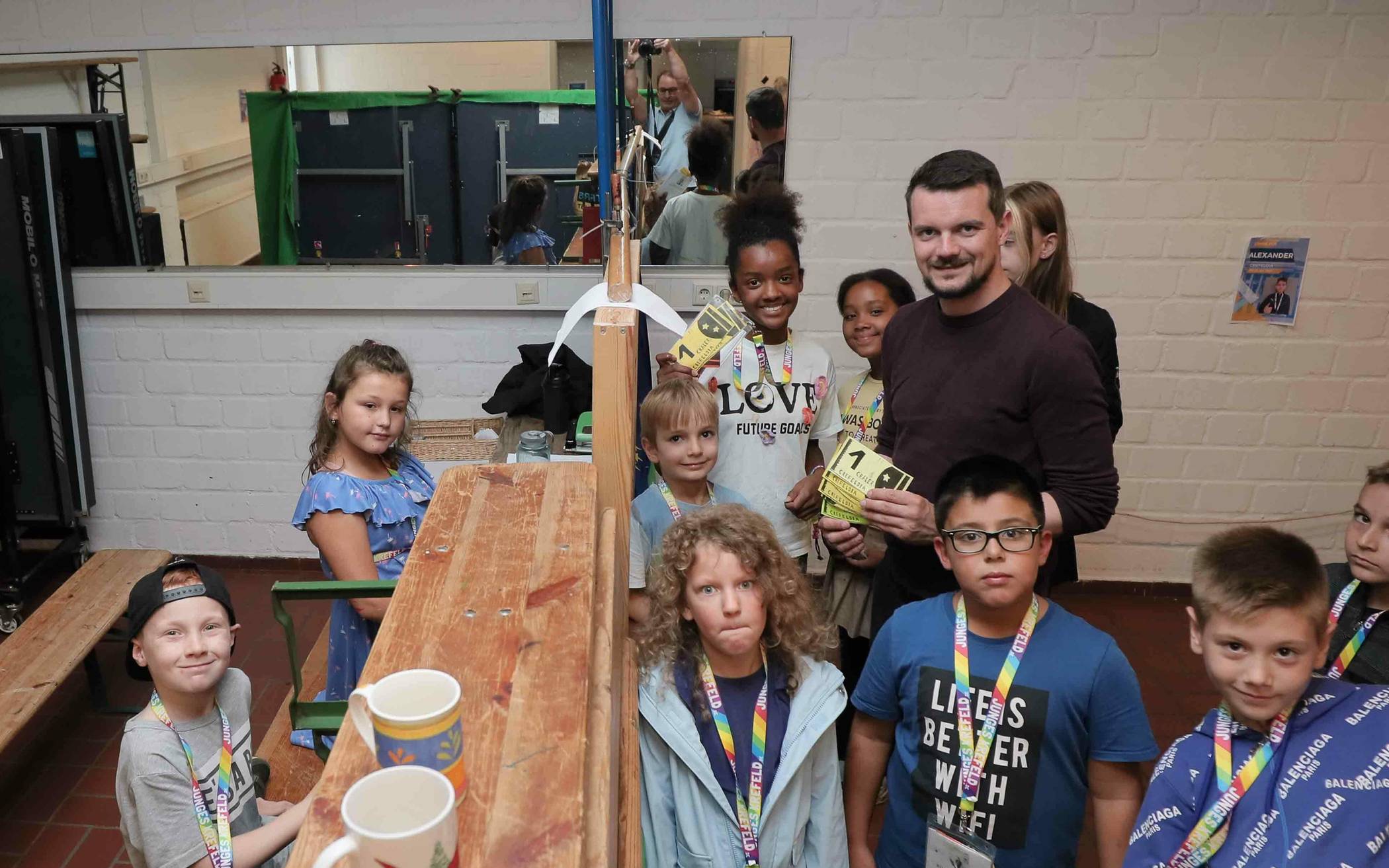 Der Krefelder Bürgermeister Karsten Ludwig (Mitte)