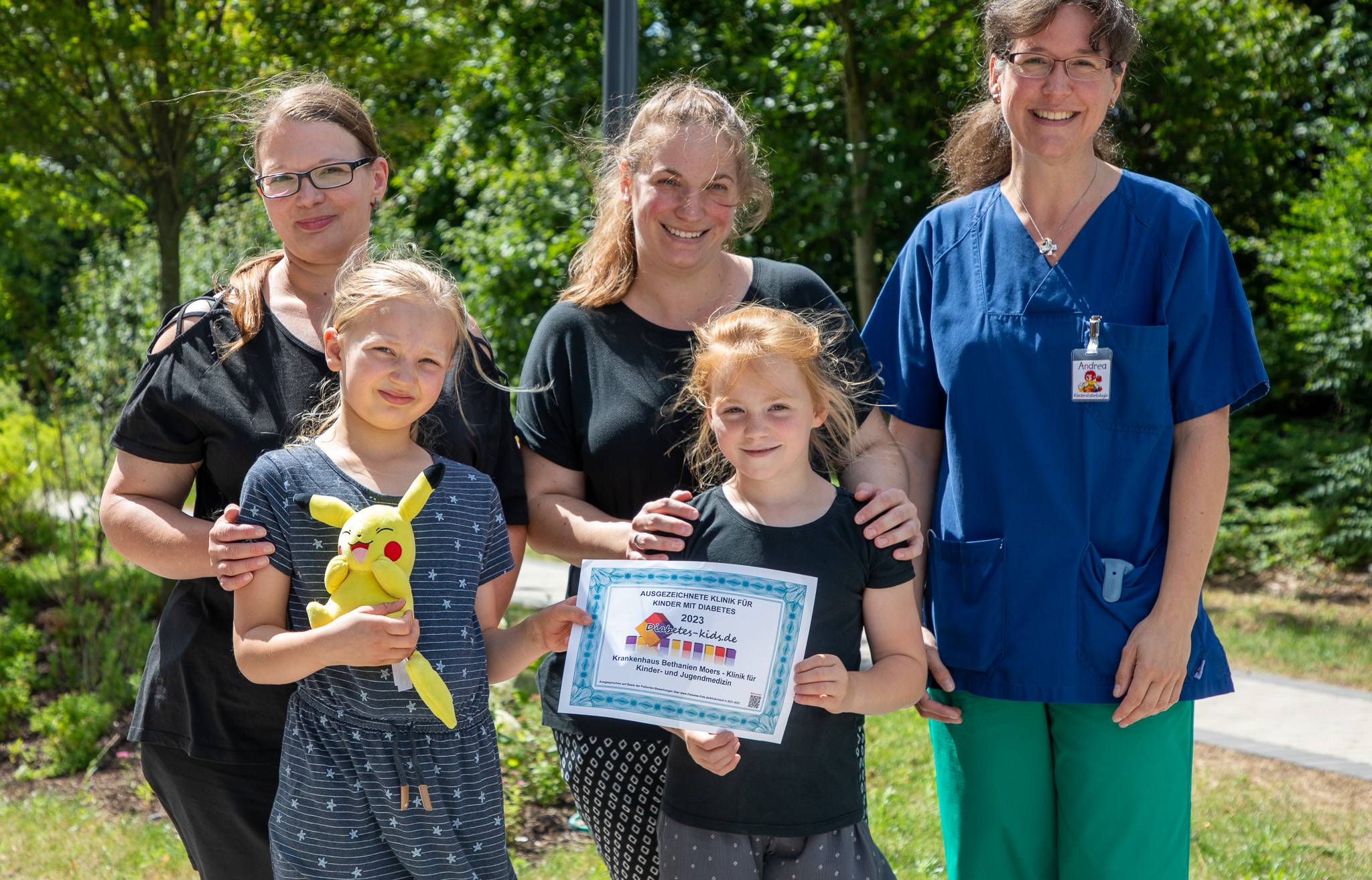 Kinderdiabetologin Andrea Finke (rechts) freut sich