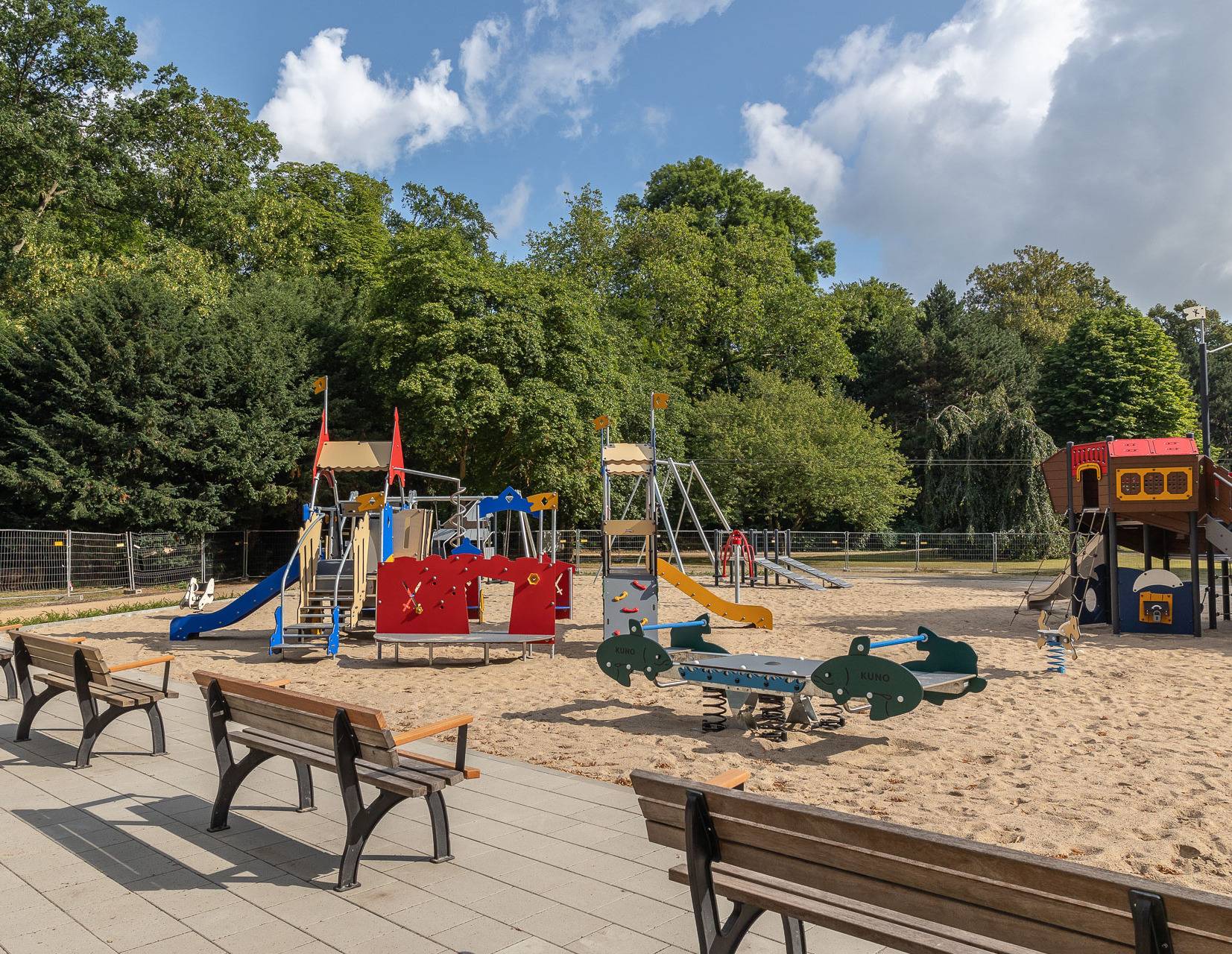 Der Spielplatz Volksgarten präsentiert sich nach seiner umfassenden Sanierung einfach märchenhaft. Am 30. August wird er offiziell eingeweiht.  