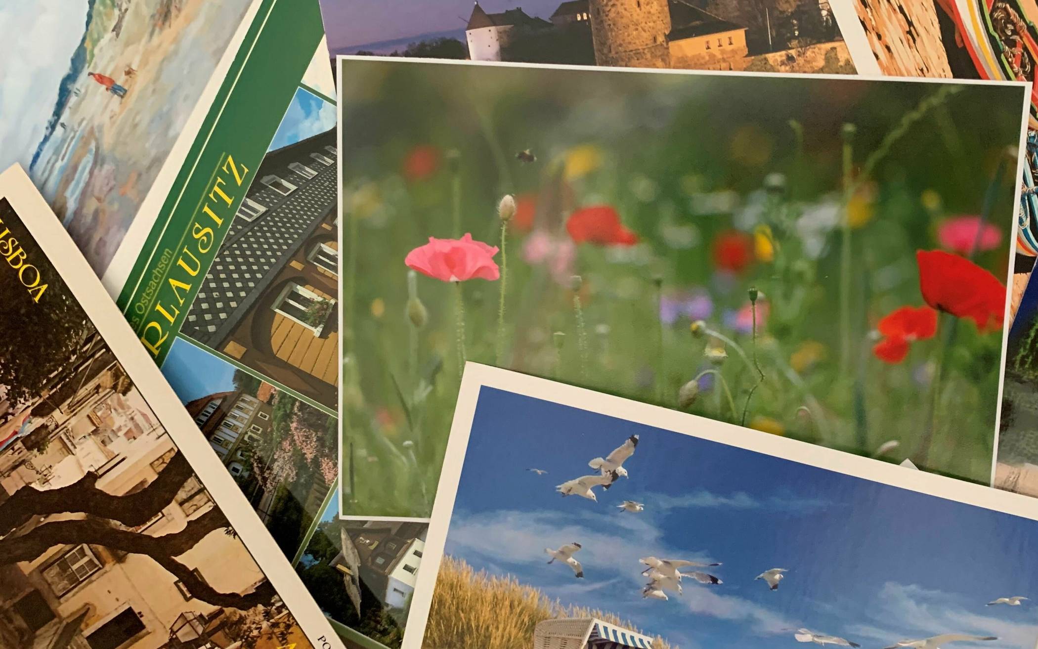  Zahlreiche Urlaubsgrüße erreichten auch in diesem Sommer den Johanniter.Stift Meerbusch. 