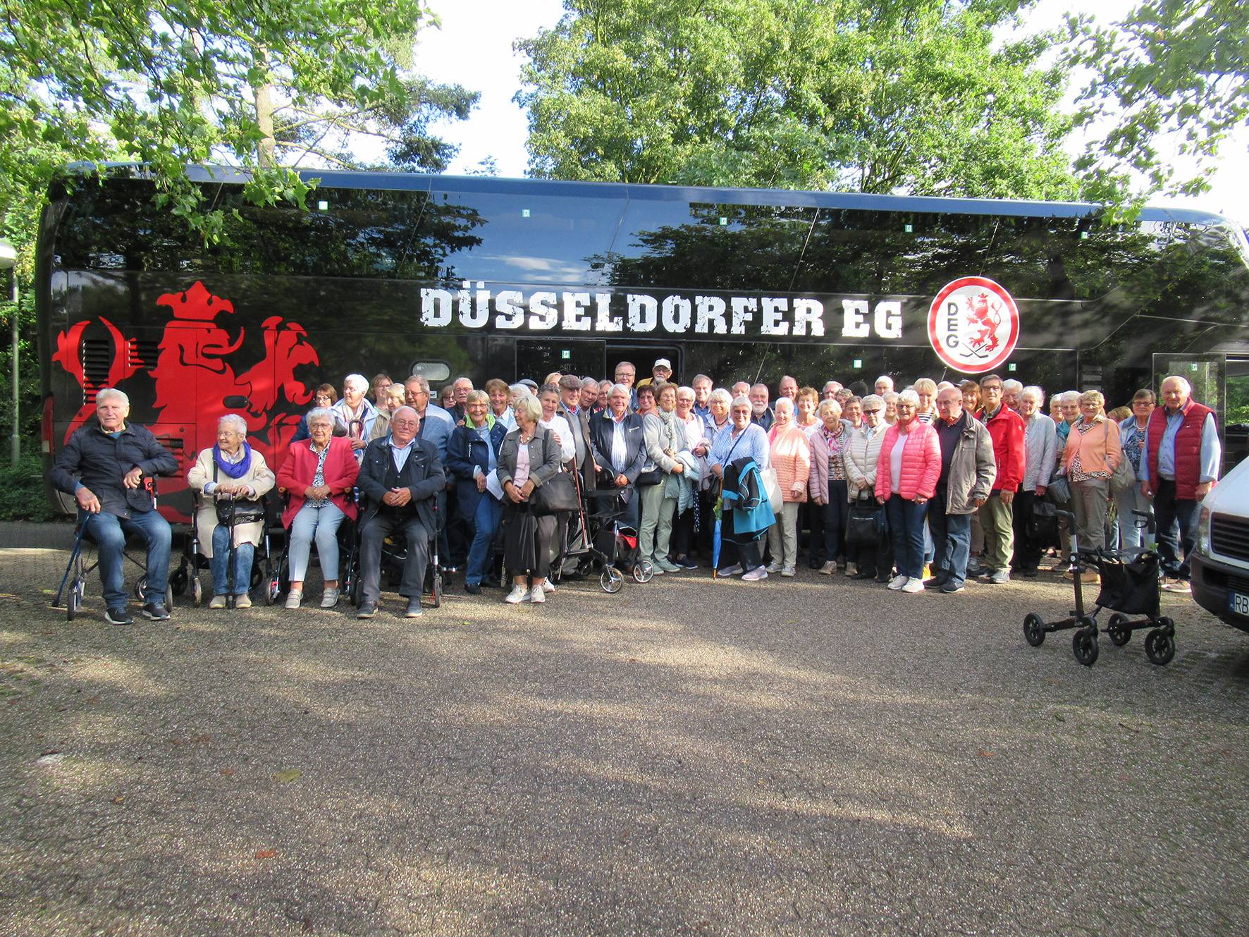  Mit einem Reisebus voller Senioren bereiste der Heimatkreis Lank kürzlich den Niederrhein. 