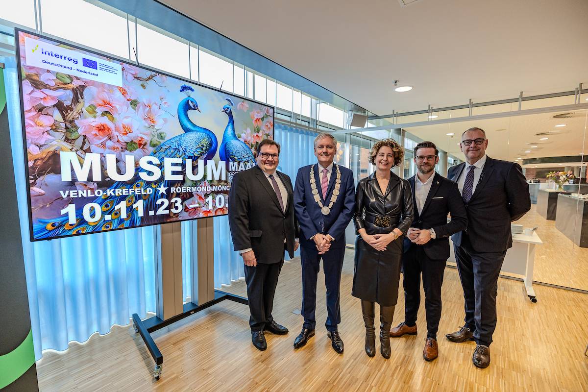 Oberbürgermeister Frank Meyer (Krefeld), Bürgermeister Antoin Scholten (Venlo), Bürgermeisterin Yolanda Hoogtanders (Roermond), Oberbürgermeister Felix Heinrichs und Museumsdirektor des Limburgs Museum Bert Mennings beim Empfang zum Start des Museumsmonats in Venlo.   