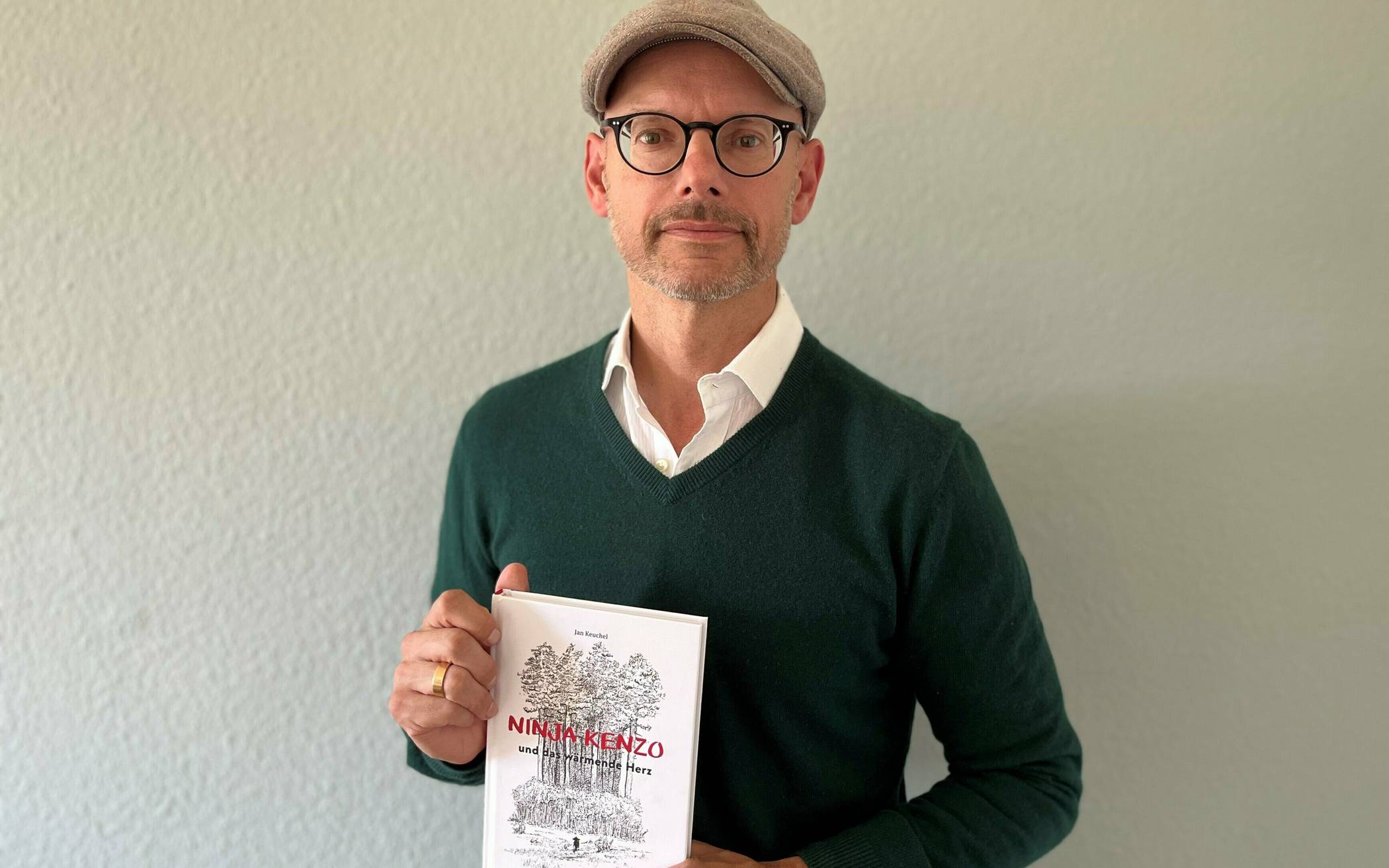  Der Meerbuscher Autor Jan Keuchel hat mit „Ninja Kenzo und das wärmende Herz“ jetzt sein erstes Kinderbuch veröffentlicht. 