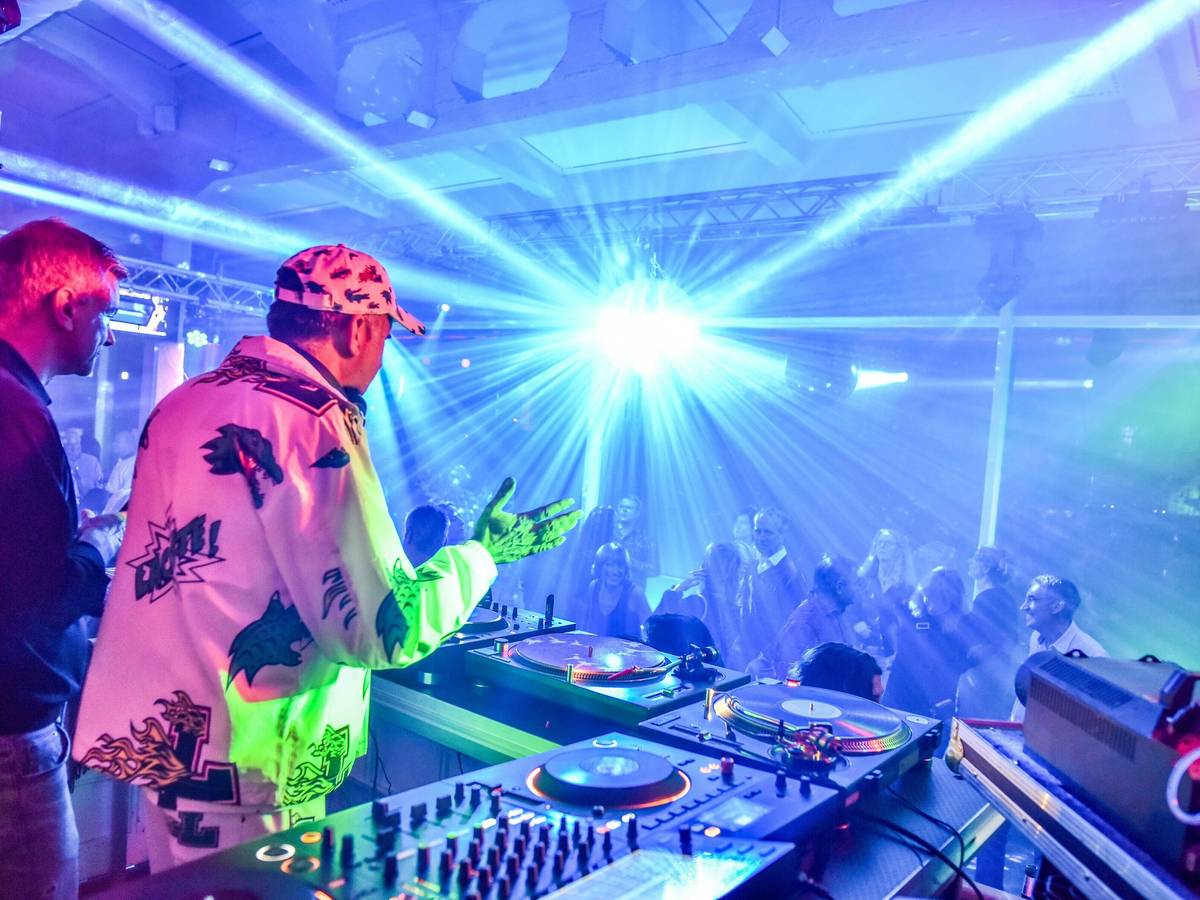 Party auf der Rennbahn
