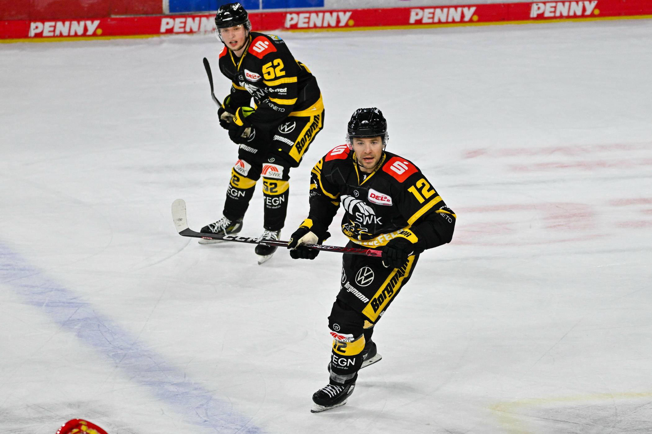 Krefeld Pinguine unterliegen Steelers