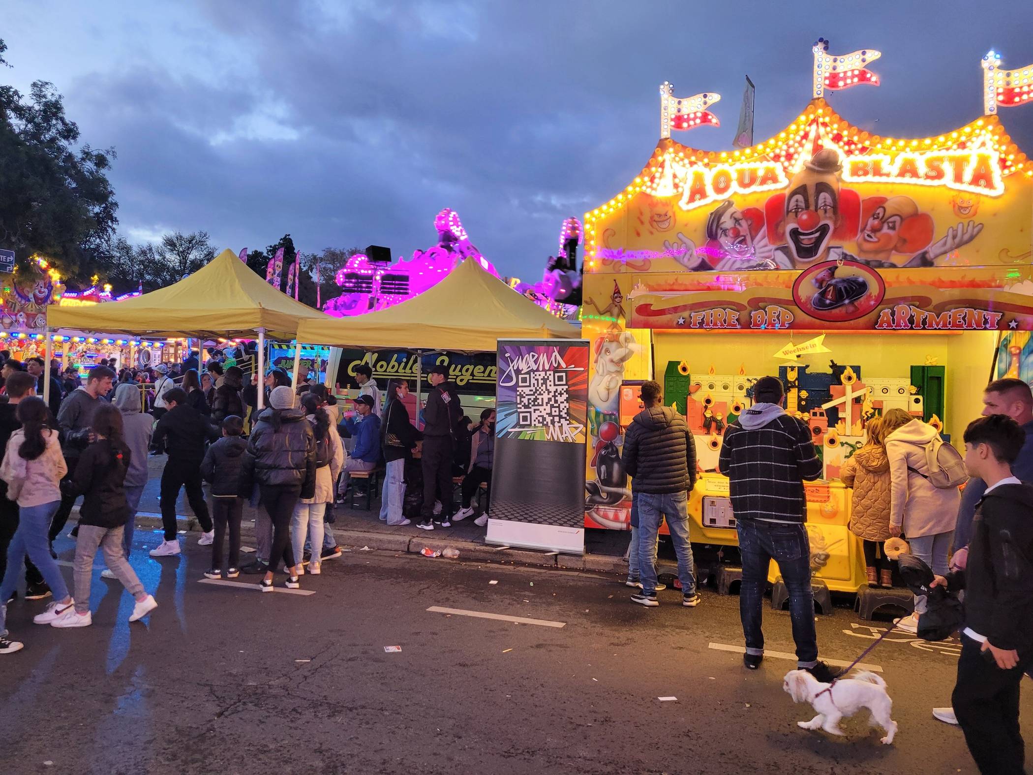 17 Jugendeinrichtungen sind auf der Frühkirmes in Rheydt vertreten.    