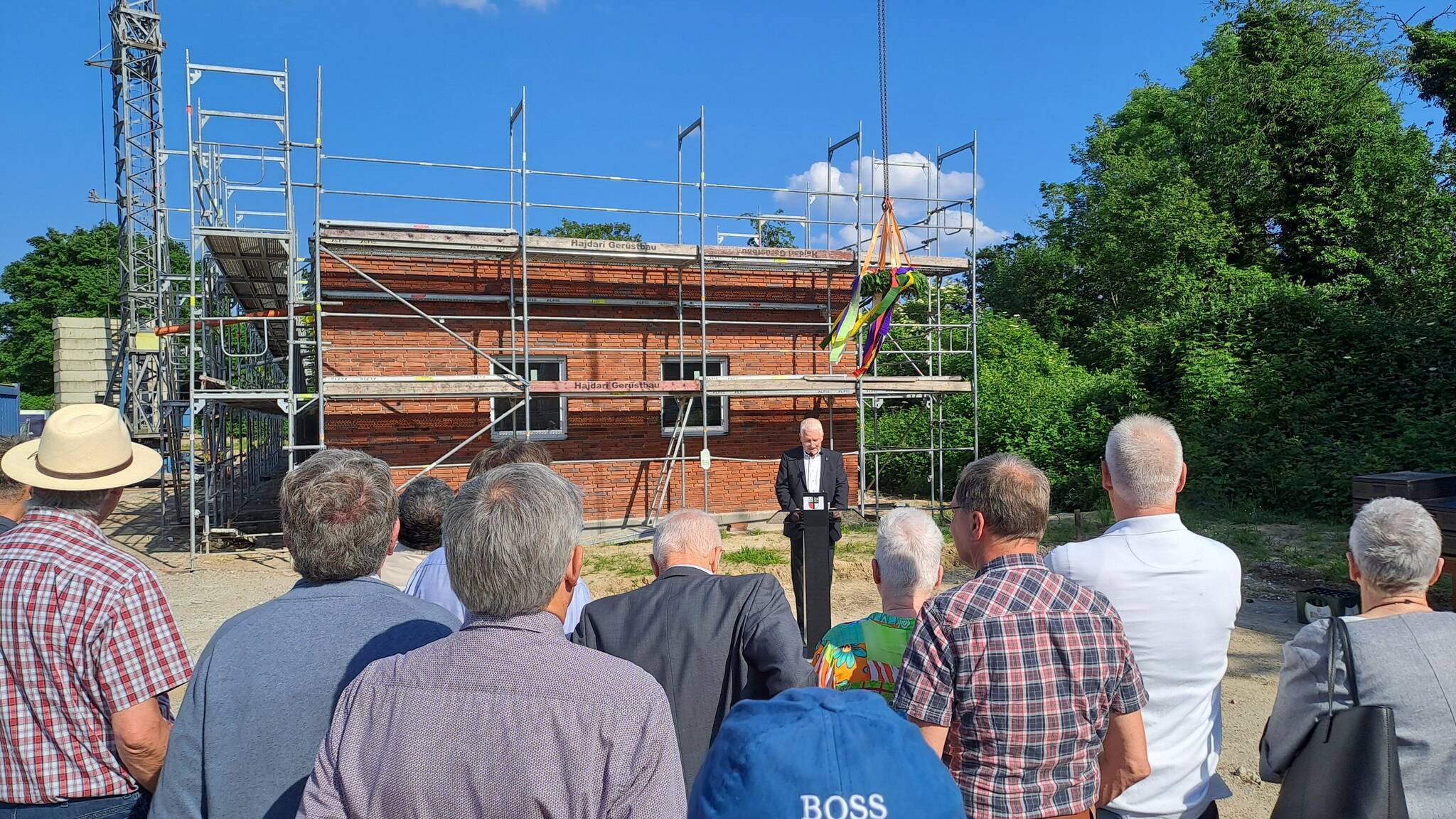 Für das Funktionsgebäude am Sportplatz in