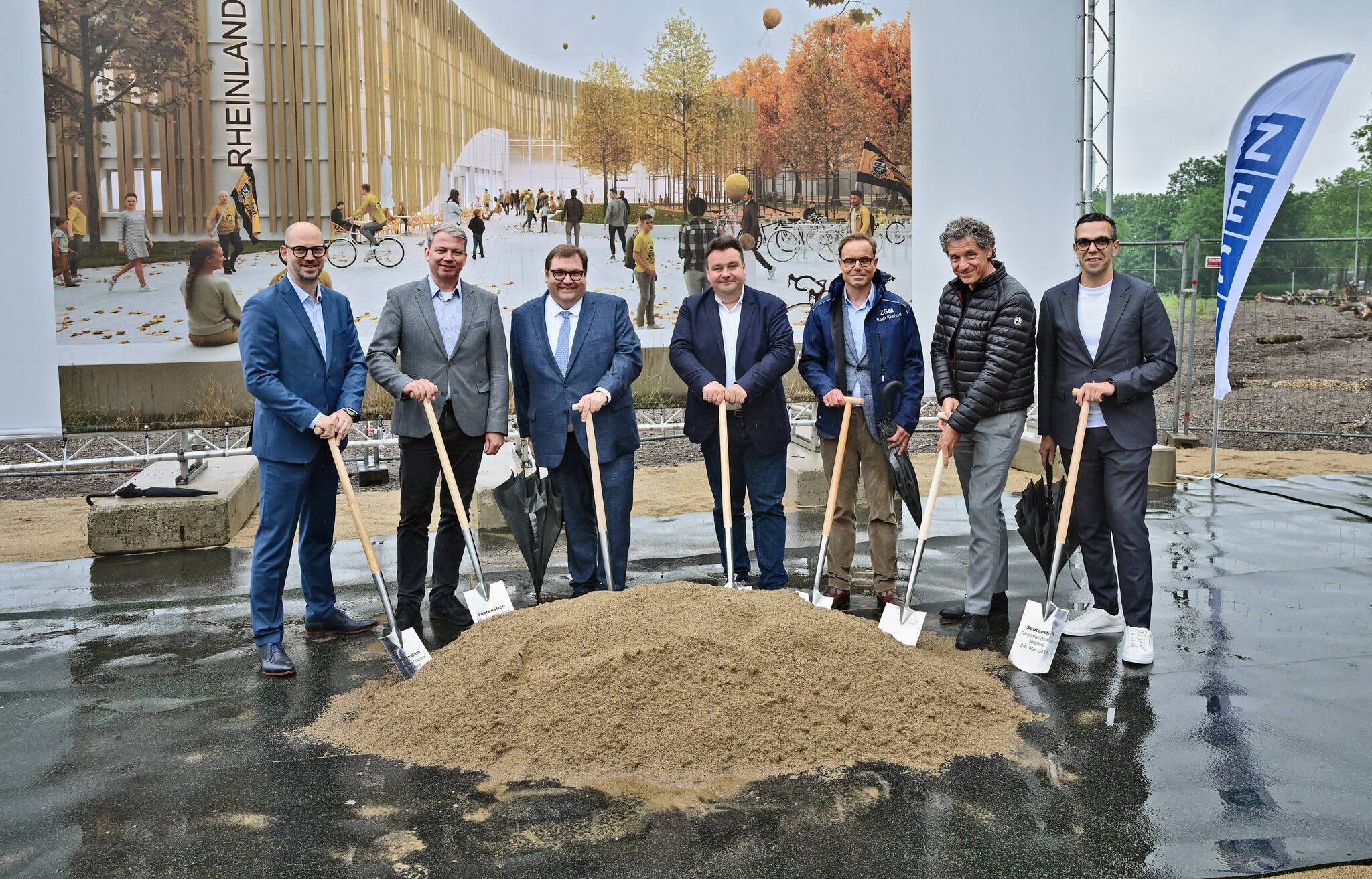 Gemeinsamer Spatenstich für die neuen Rheinlandhallen