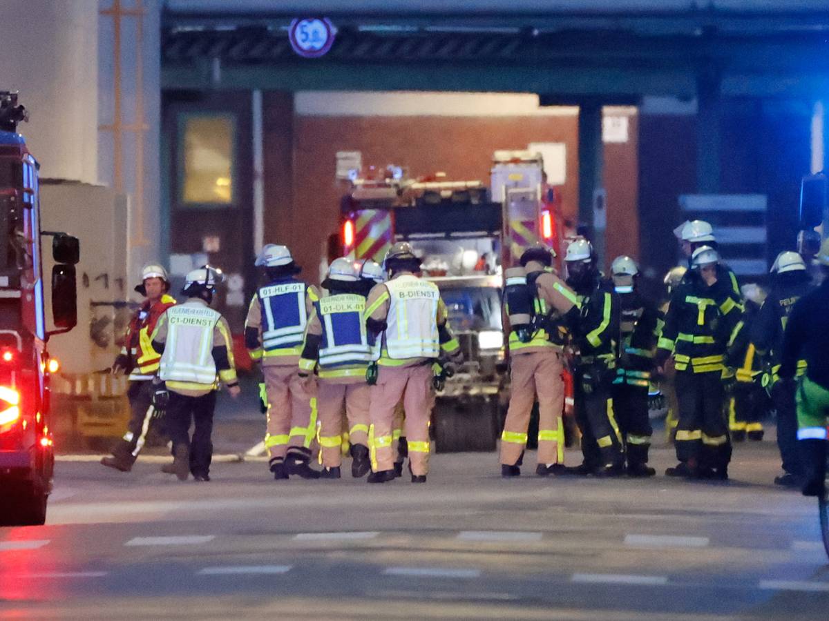 Feuerwehreinsatz am Rheinhafen 
