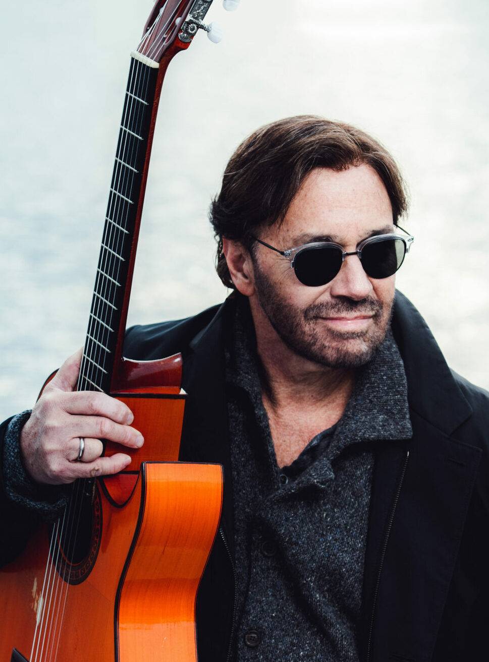  Weltstar Al Di Meola kommt in die Festhalle. 