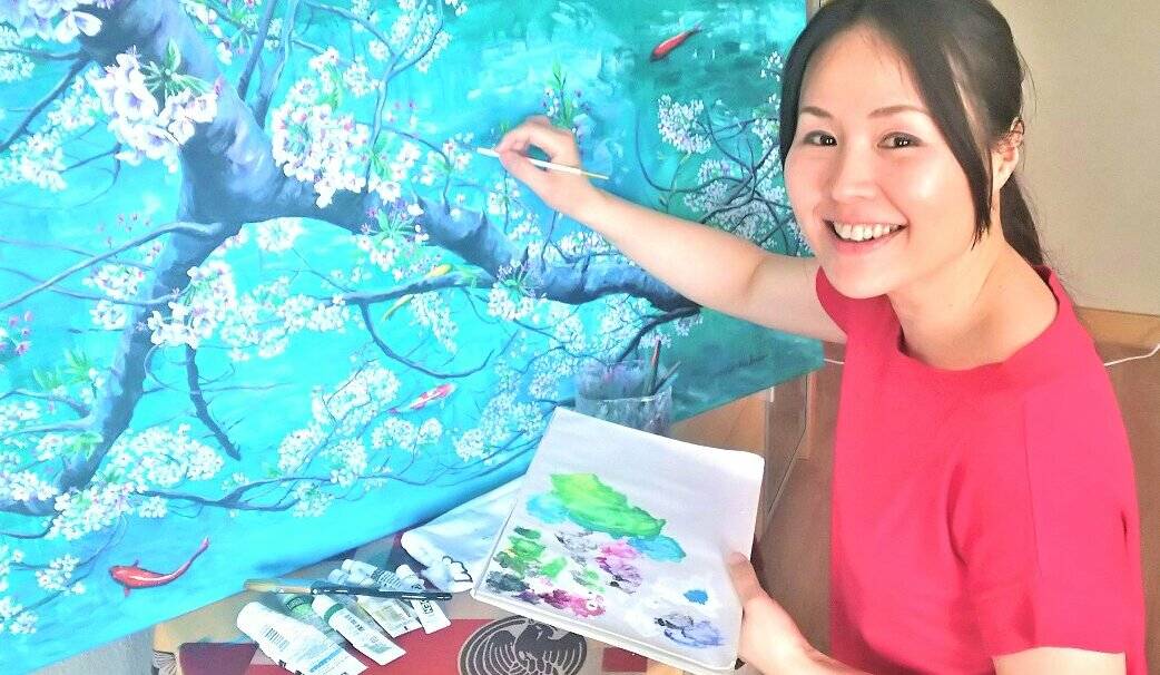 Die Künstlerin Yuuko Hübner stellt ihre