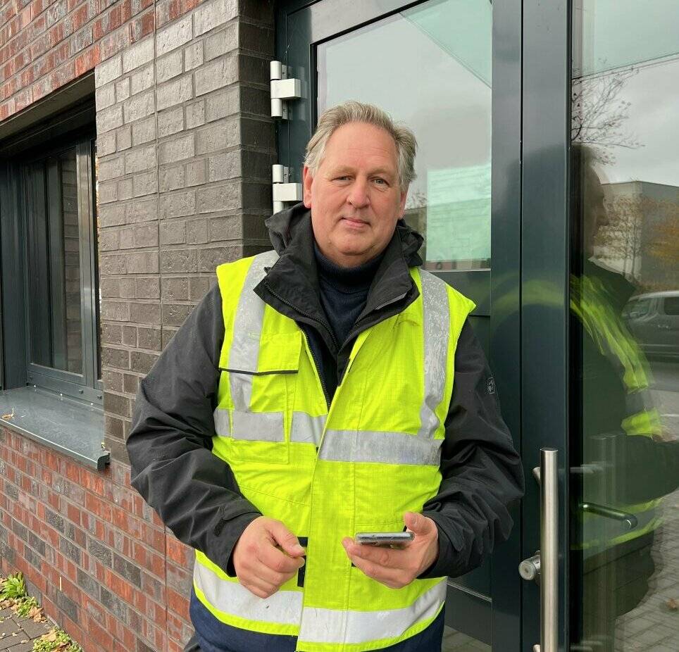  Rolf Linder liest für die Stadtwerke vom 18. November bis 16. Dezember wieder Zähler ab Foto: Stadtwerke Willich 