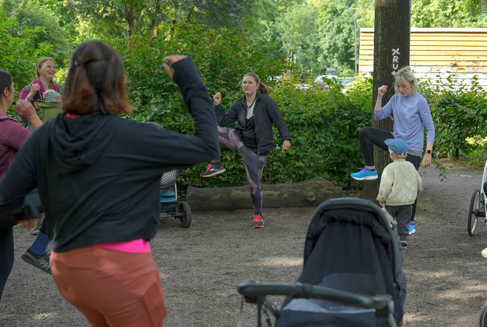 Workout mit Kinderwagen ums Schloss Rheydt