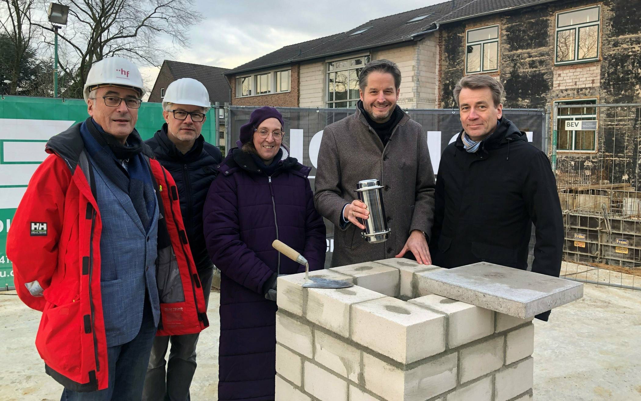 Legten den Grundstein für den Erweiterungsbau