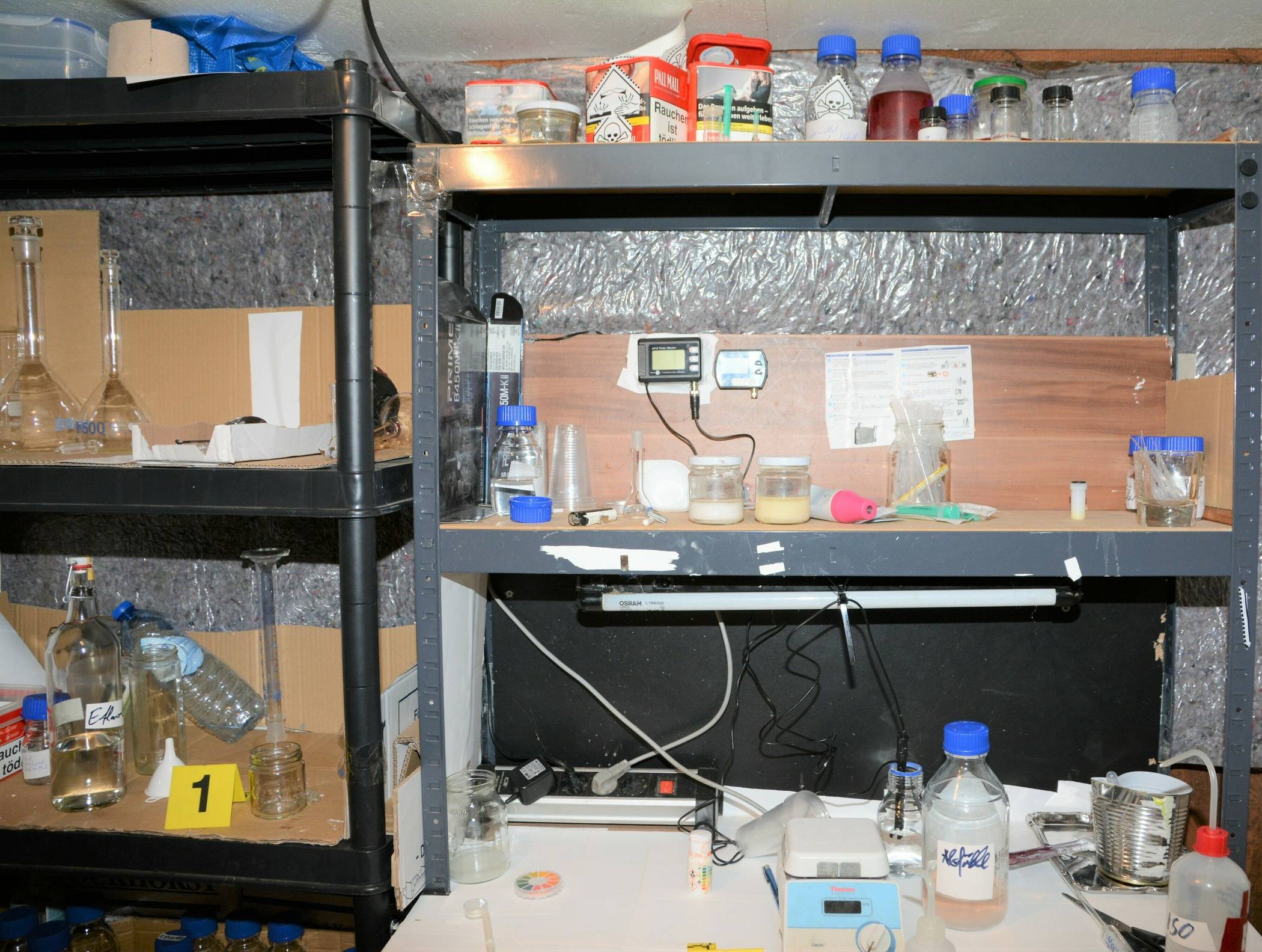 Krefelder Polizei hebt Drogenlabor in Uerdingen aus