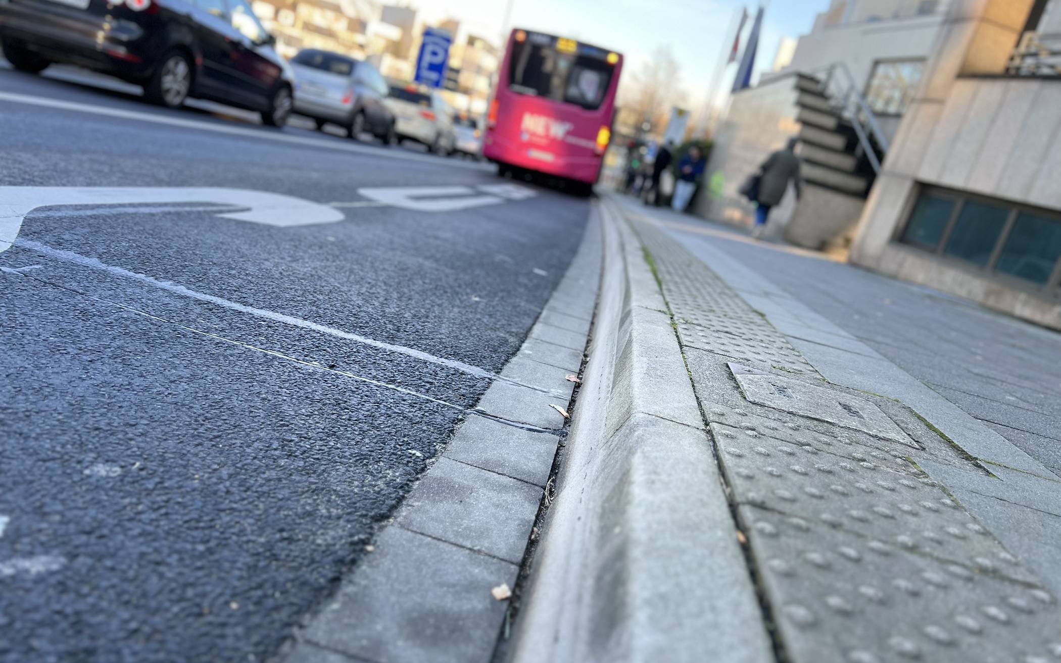 Weitere Bushaltestellen in Mönchengladbach sollen barrierefrei