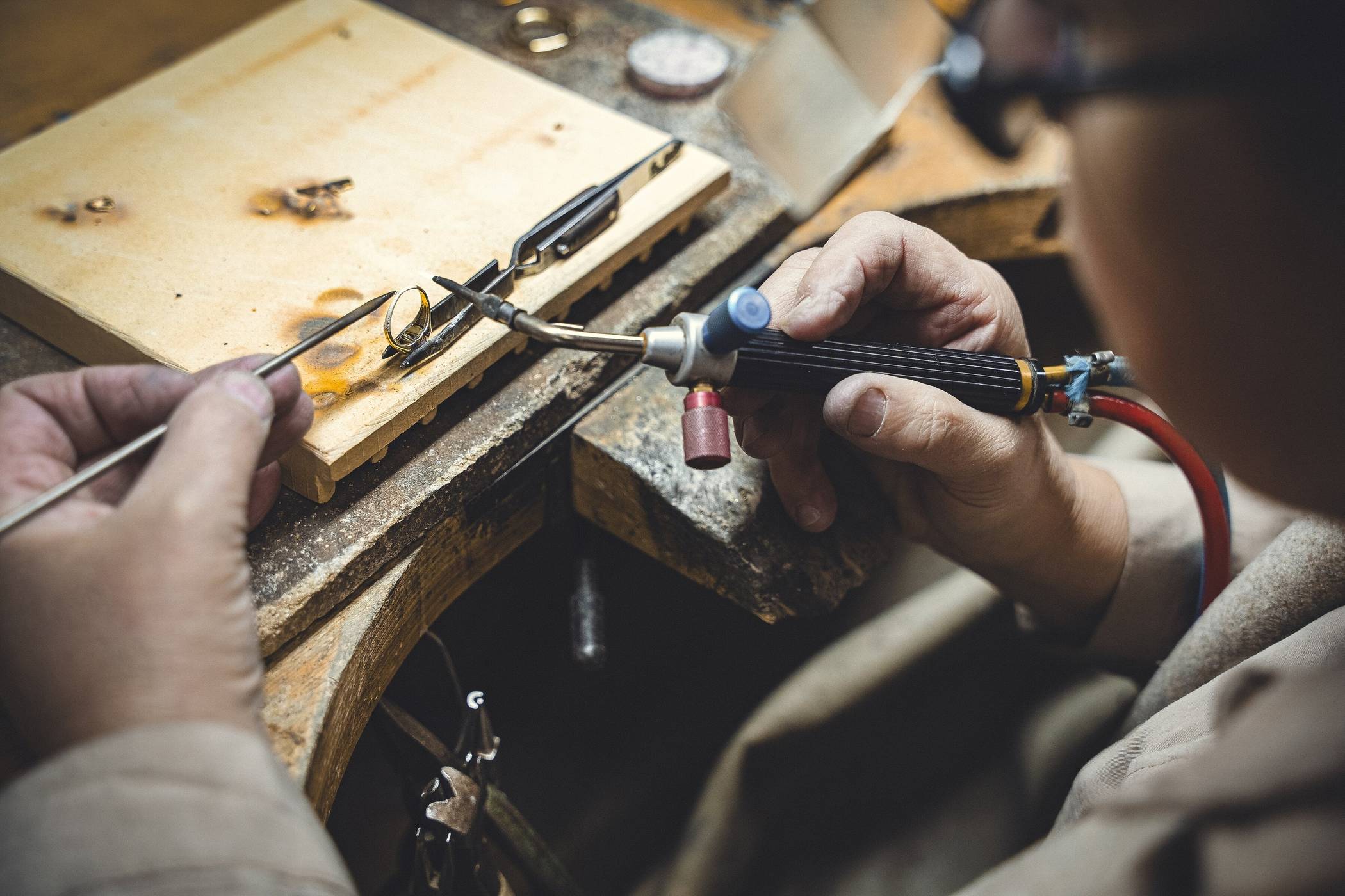 Heike Zimmermann: Glanzvoller Auftritt für alten Schmuck