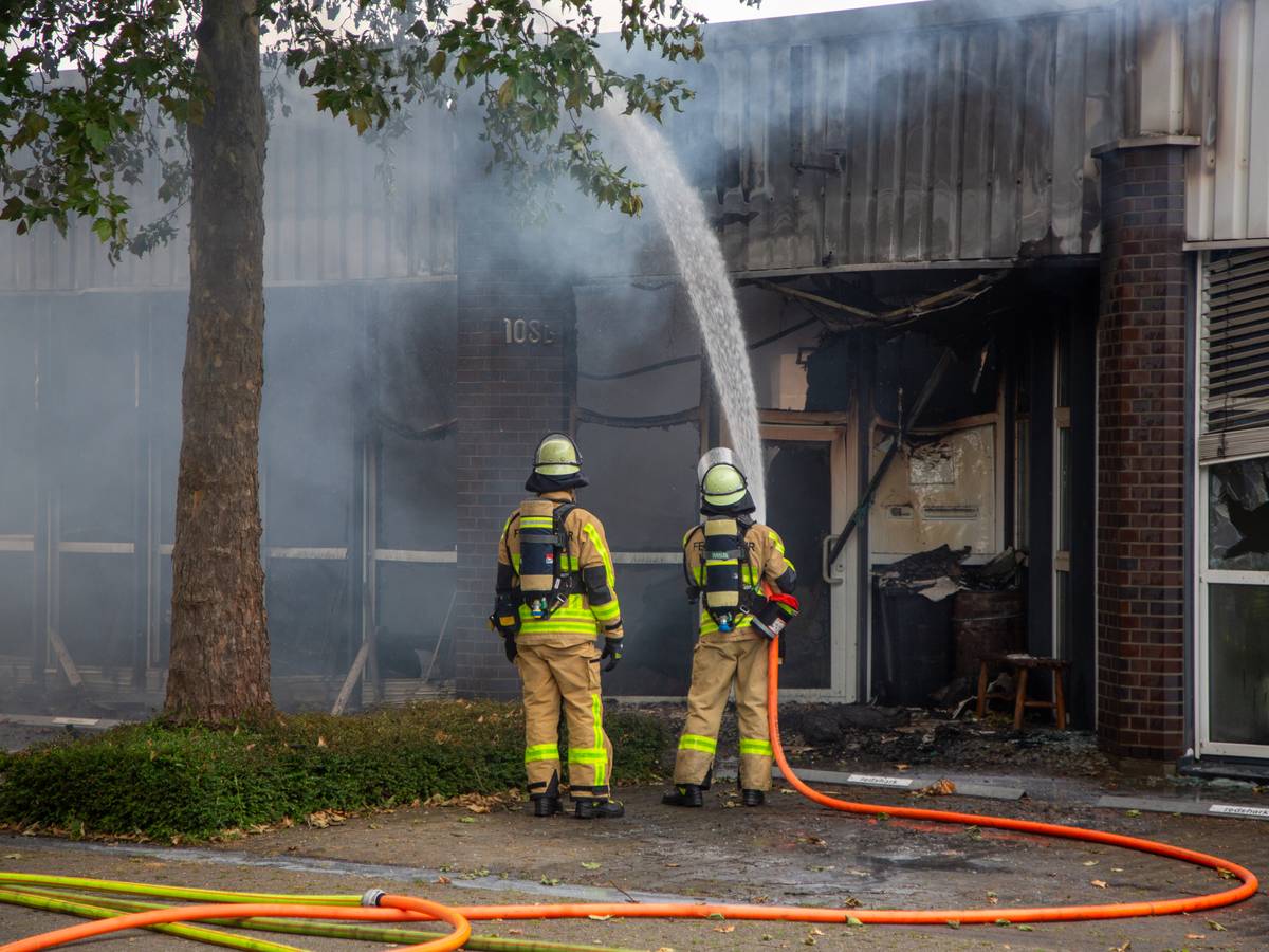 Brand in Lagerhalle

