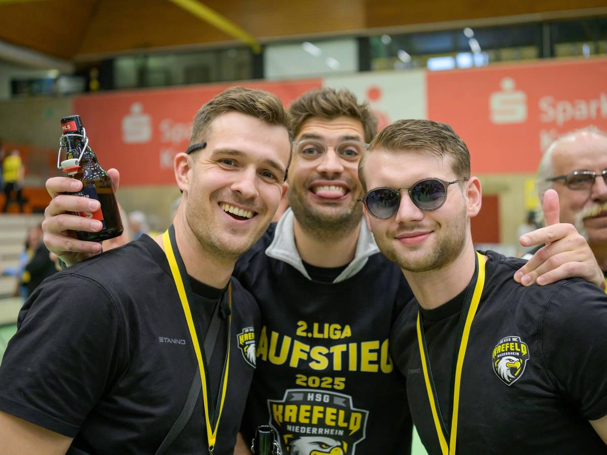 HSG: Empfang der Mannschaft nach dem Aufstieg
