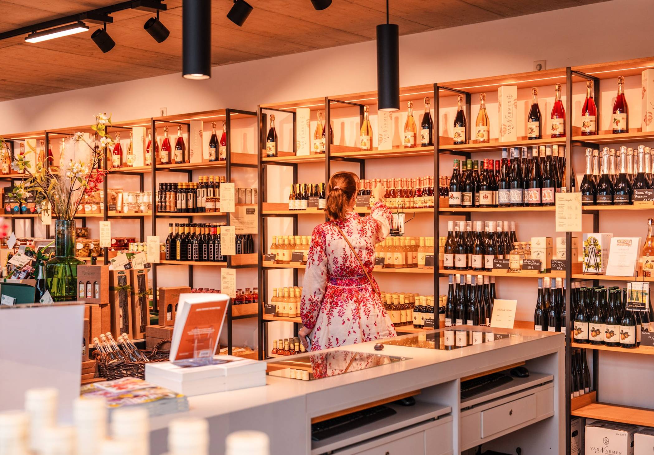  Auch Einzelhandelsangebote gehören zu den Vorteilen der NiederrheinCard.  