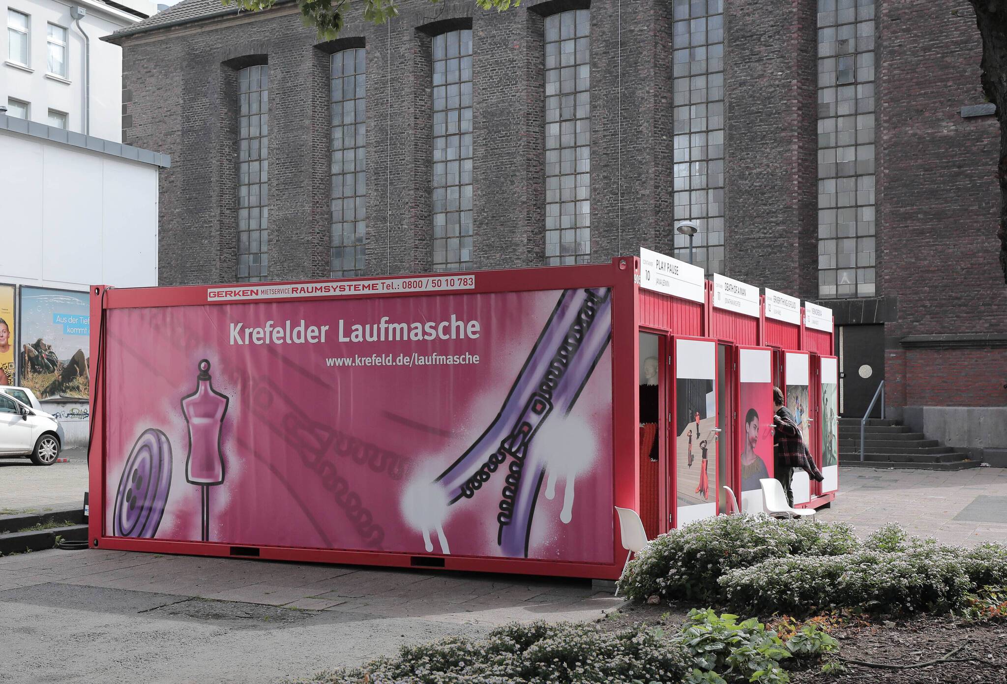 Junge Designideen werden im Container präsentiert.