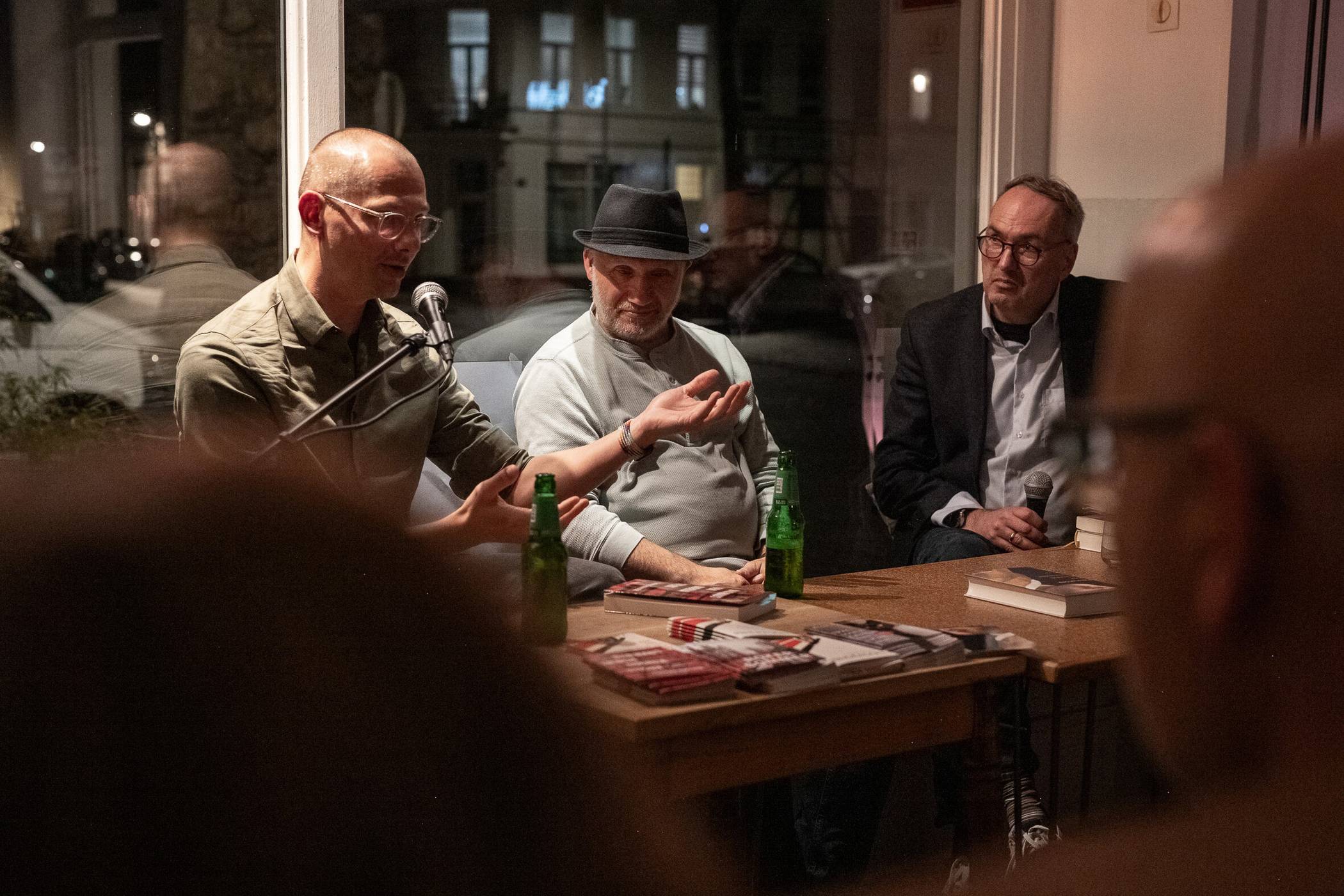 Mit Krimis vom Niederrhein auf Lesereise