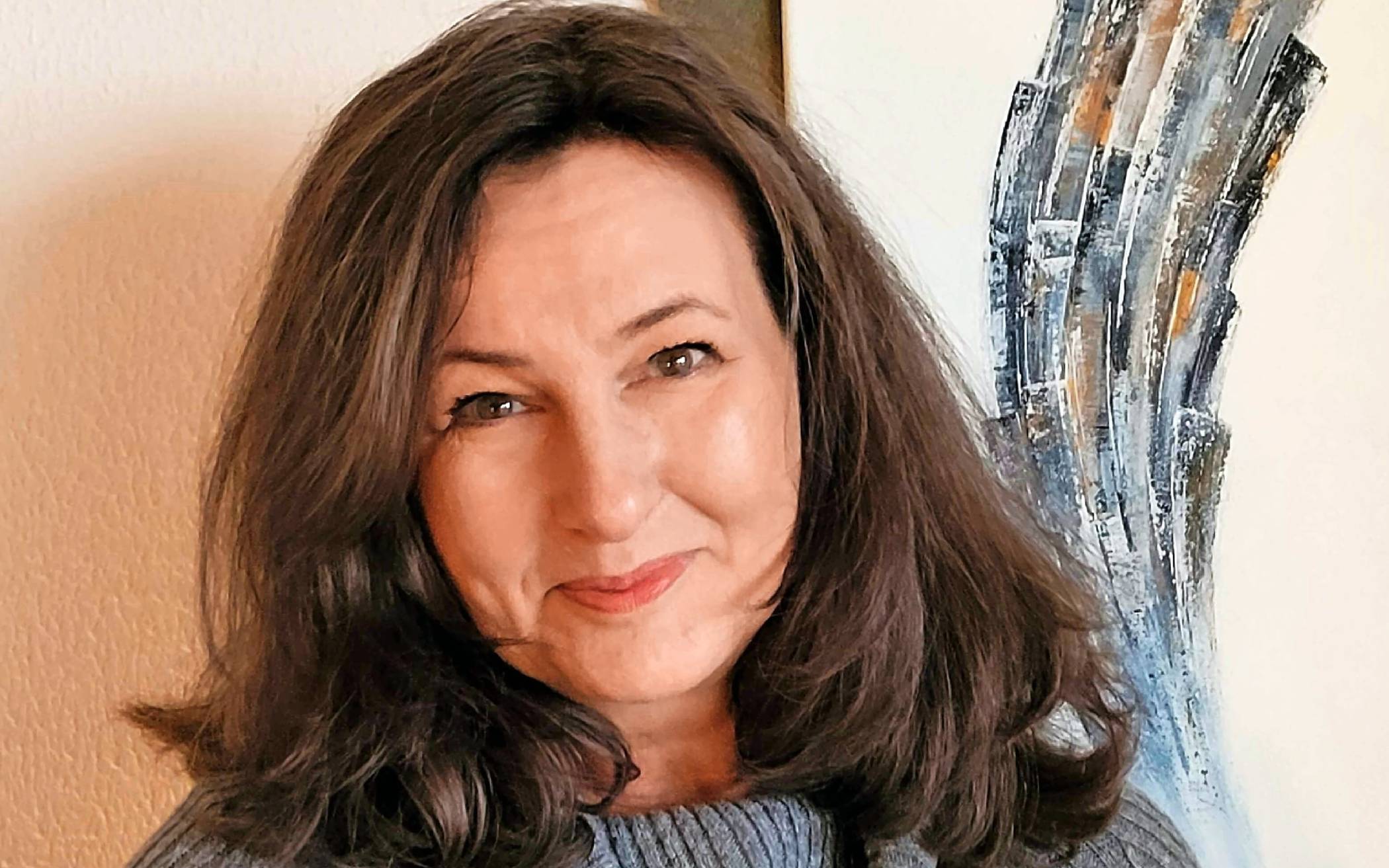 Die Künstlerin Tanja Guntrum stellt in