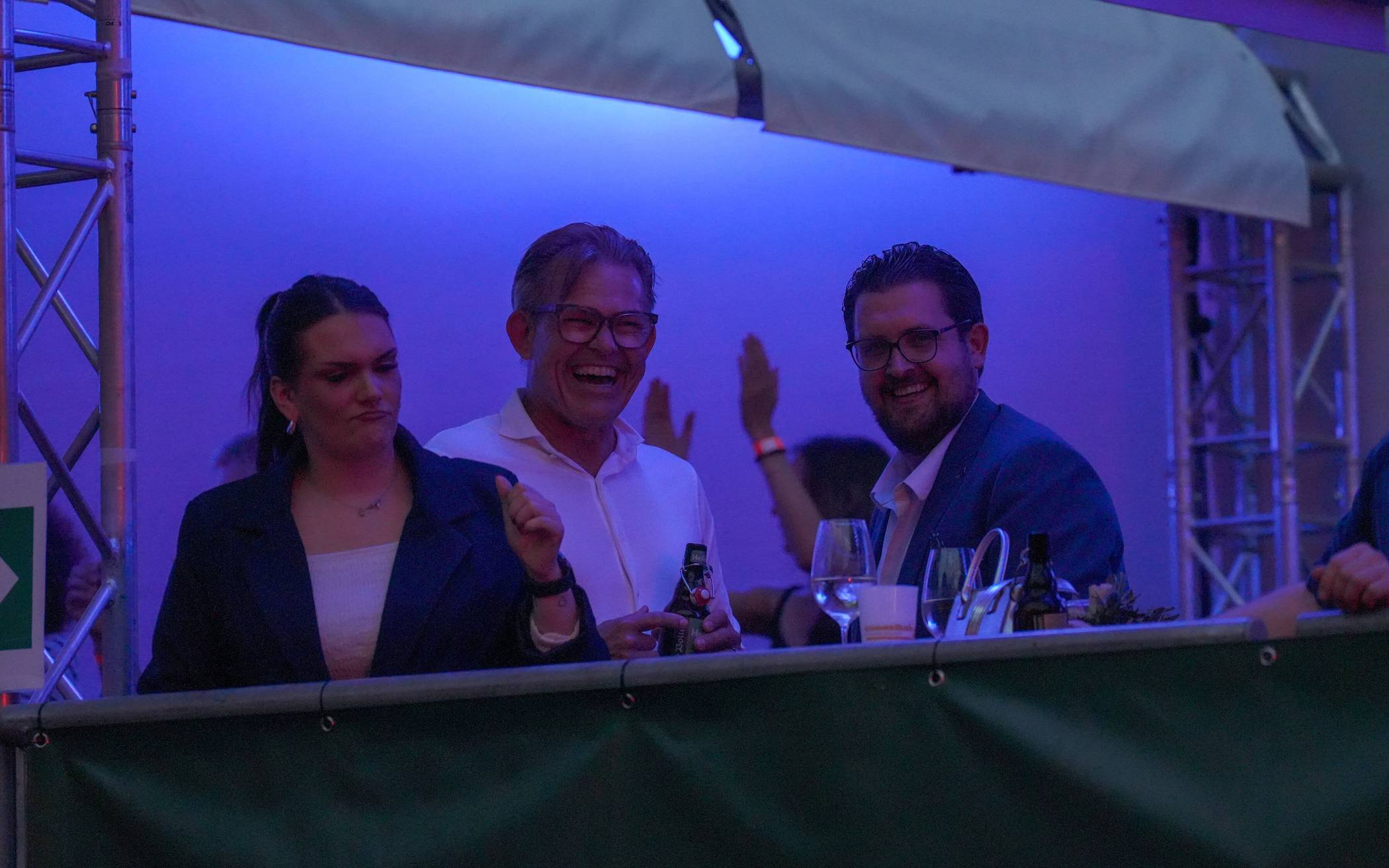 Das designierte Prinzenpaar der Stadt Mönchengladbach, Marc und Janine Thönes, mit...