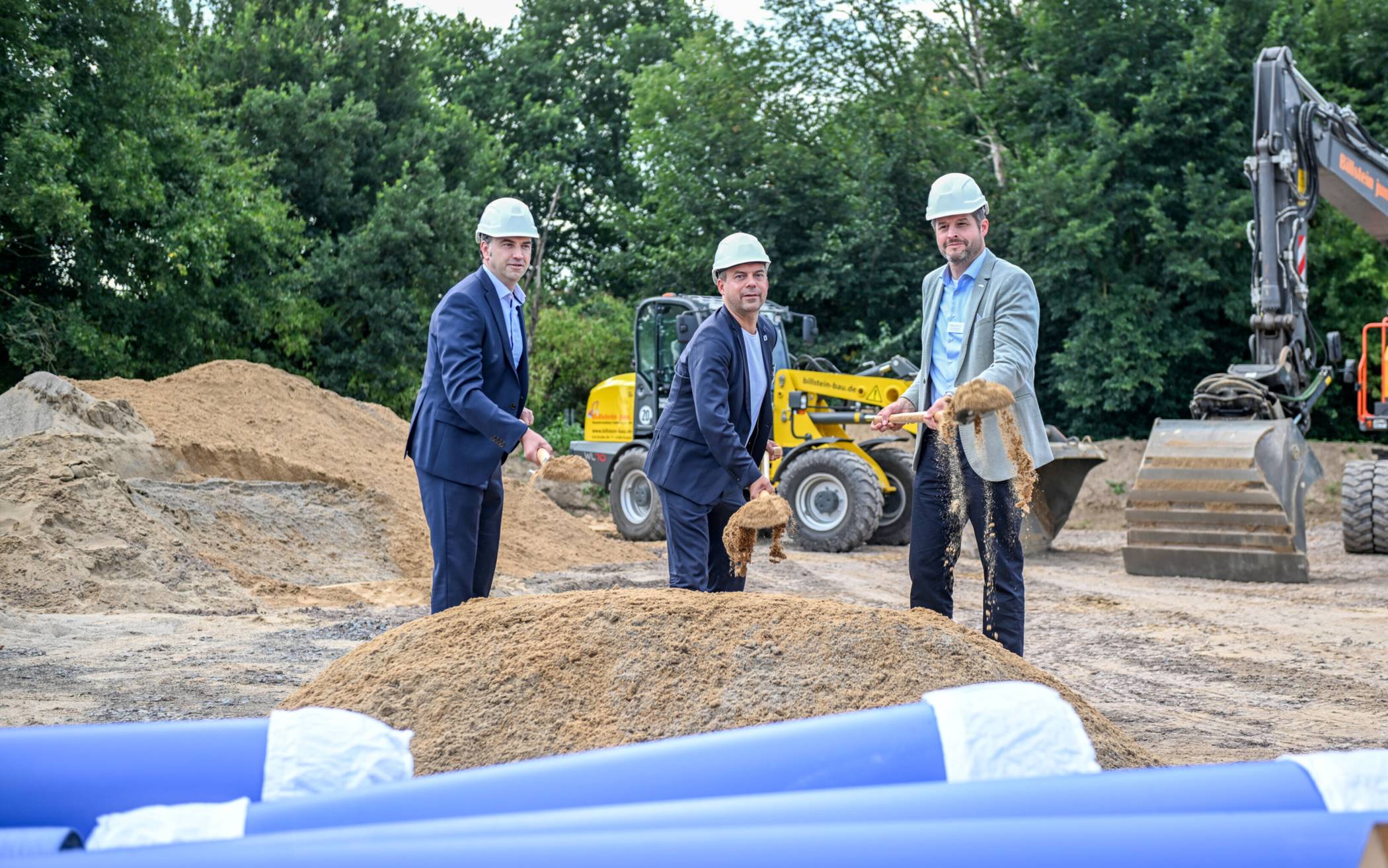 Spatenstich für die neue Aktivkohle-Filteranlage bei