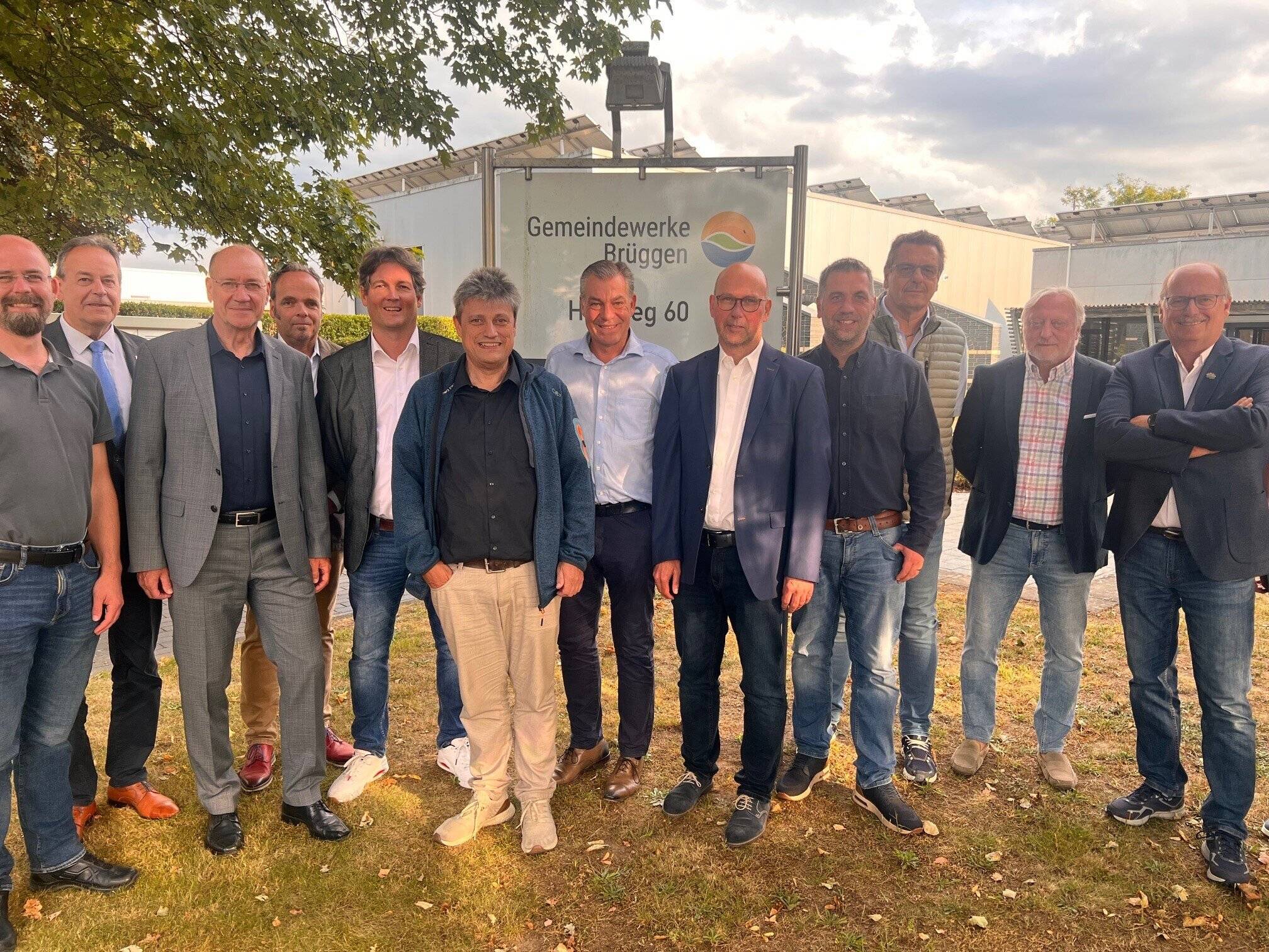 Freude, dass mit dem Bau von Windenergieanlagen in Brüggen begonnen werden kann.