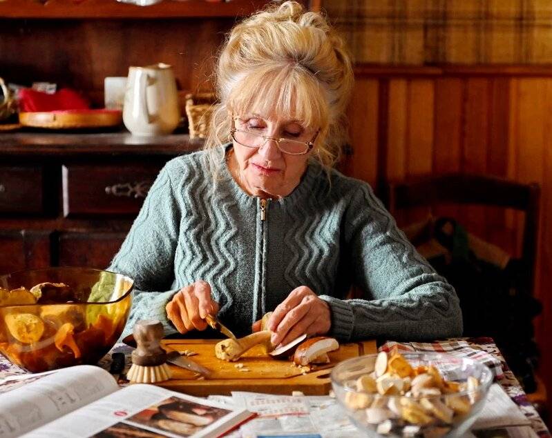  Michelle (Hélène Vincent) unterläuft ein folgenschweres Versehen.   