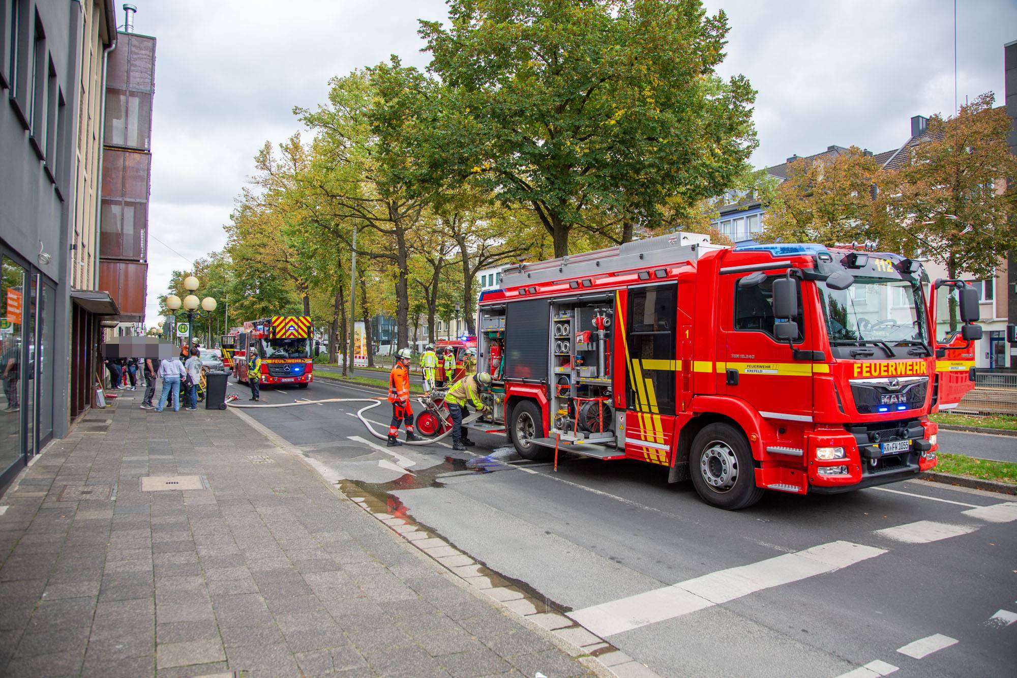 Krefeld: Kellerbrand am Ostwall