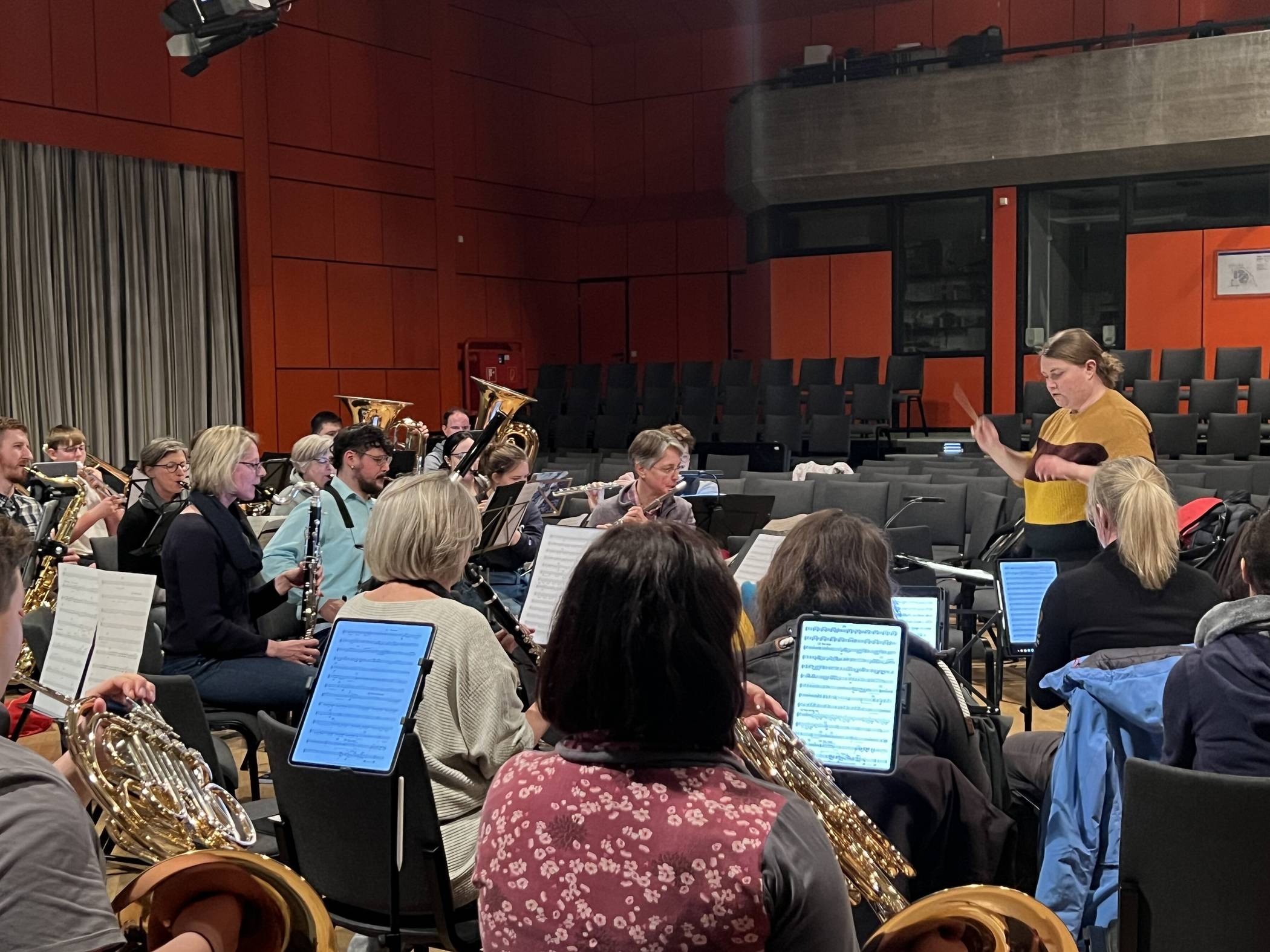  Das Stadtorchester Korschenbroich bereitet sich intensiv auf seine beiden Herbstkonzerte am 11. und 12. Oktober in der Aula des Korschebroicher Gymnasiums vor.  