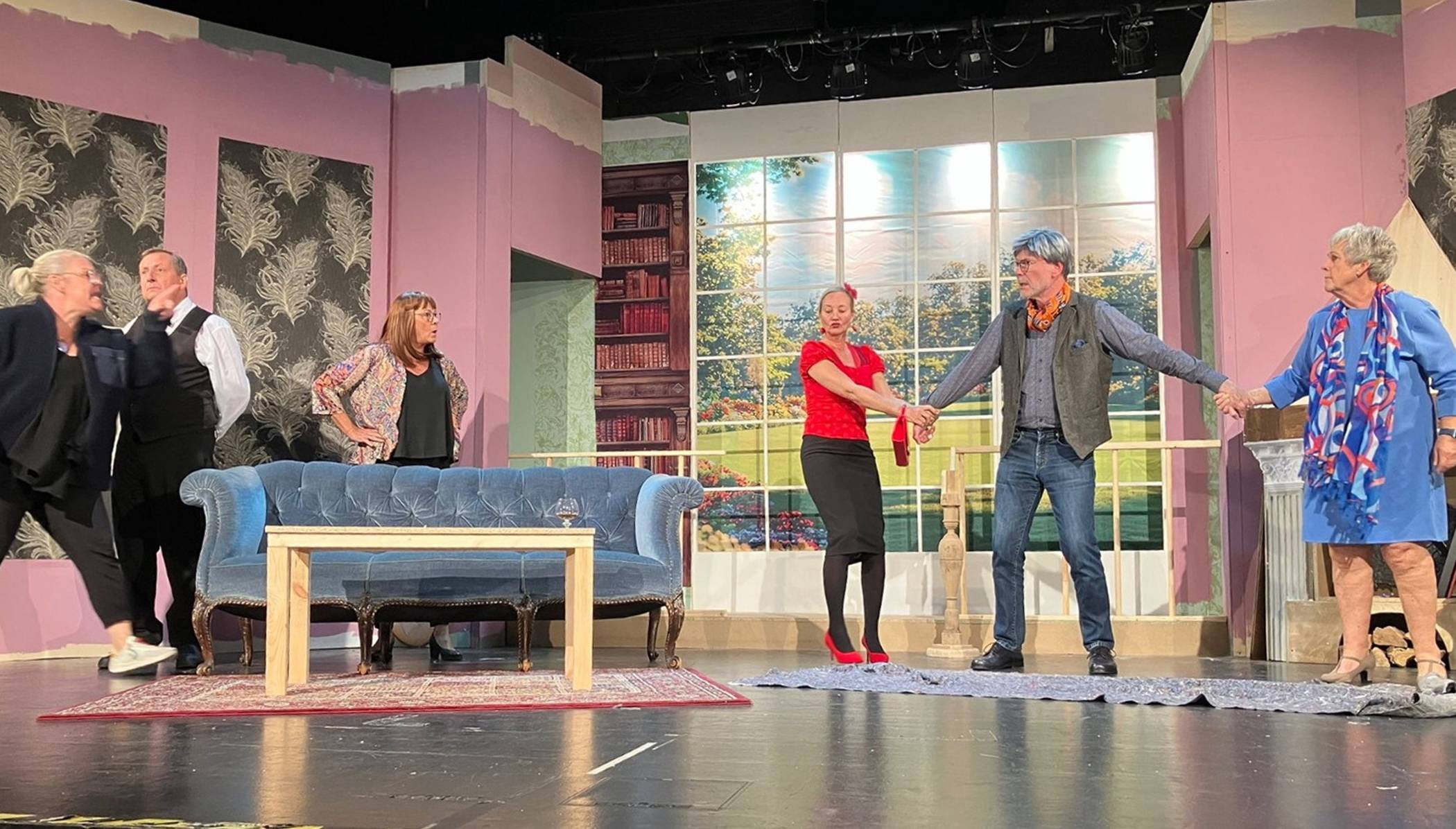 Die Proben für das neue Stück des Lotumer Buretheaters, das am 10. Oktober Premiere feiert, sind in der letzten Phase. 